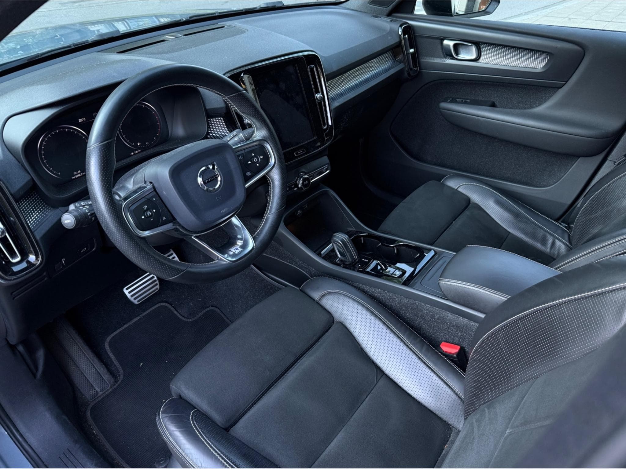 Volvo XC40 R Design (2019) - Photo 3