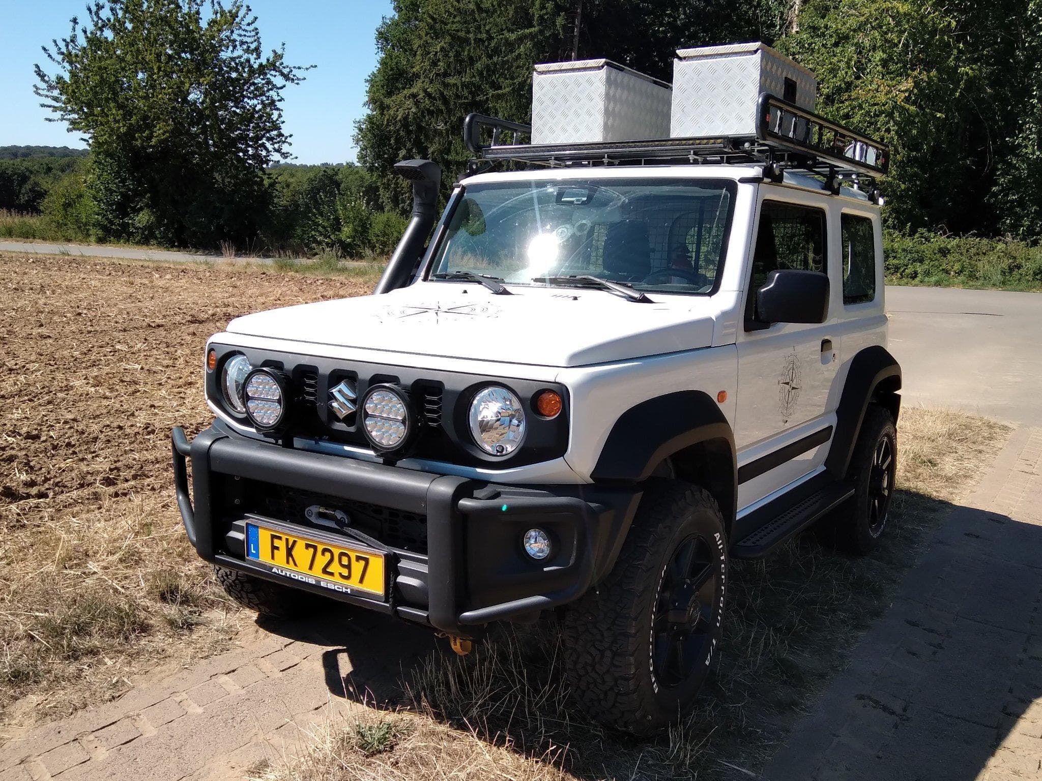 Suzuki Jimny ALLGRIP (2023) - Foto 1