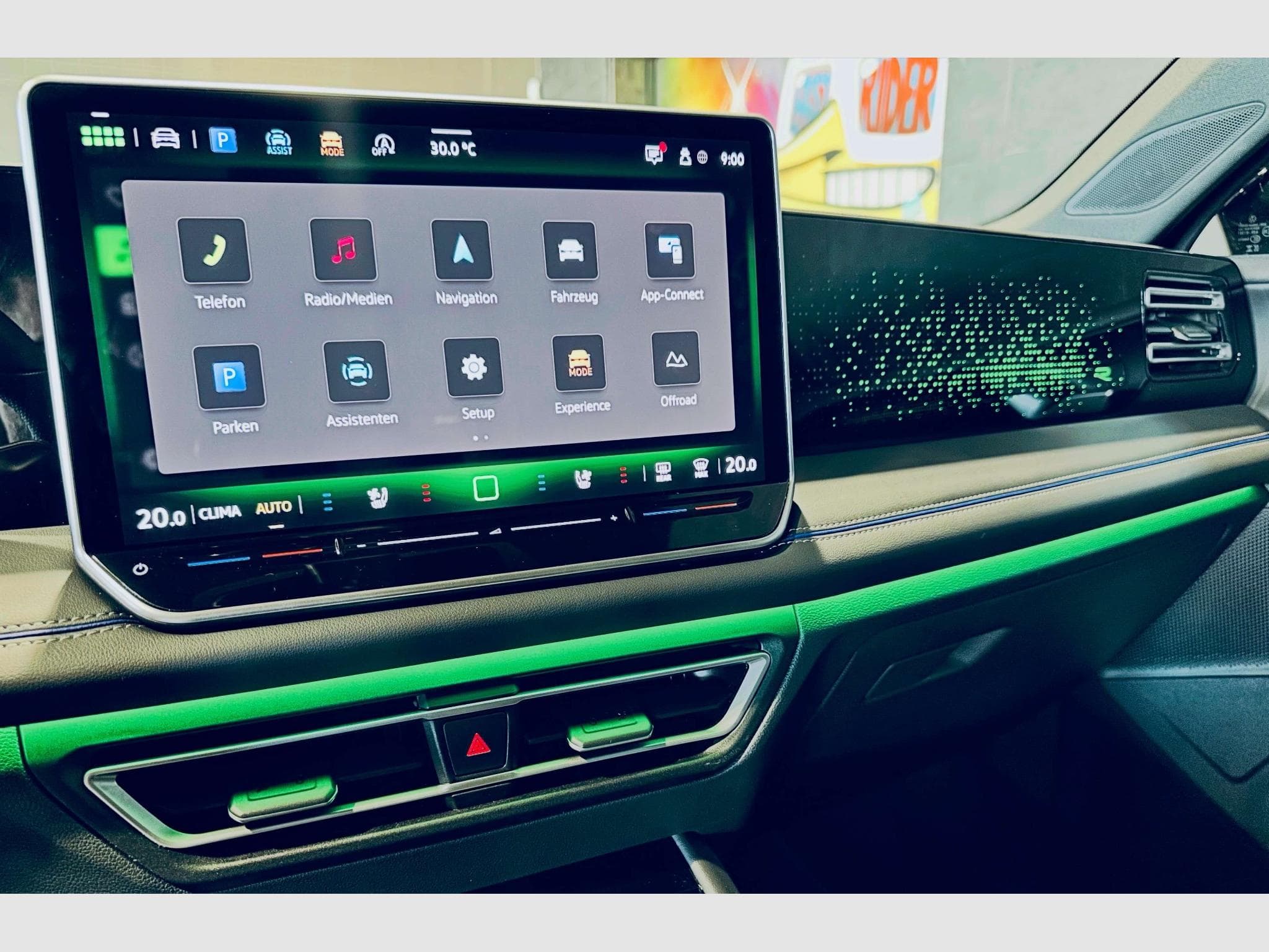 VW Tiguan TIGUAN R-LINE TDI 4MOTION DSG (2025) - Foto 10
