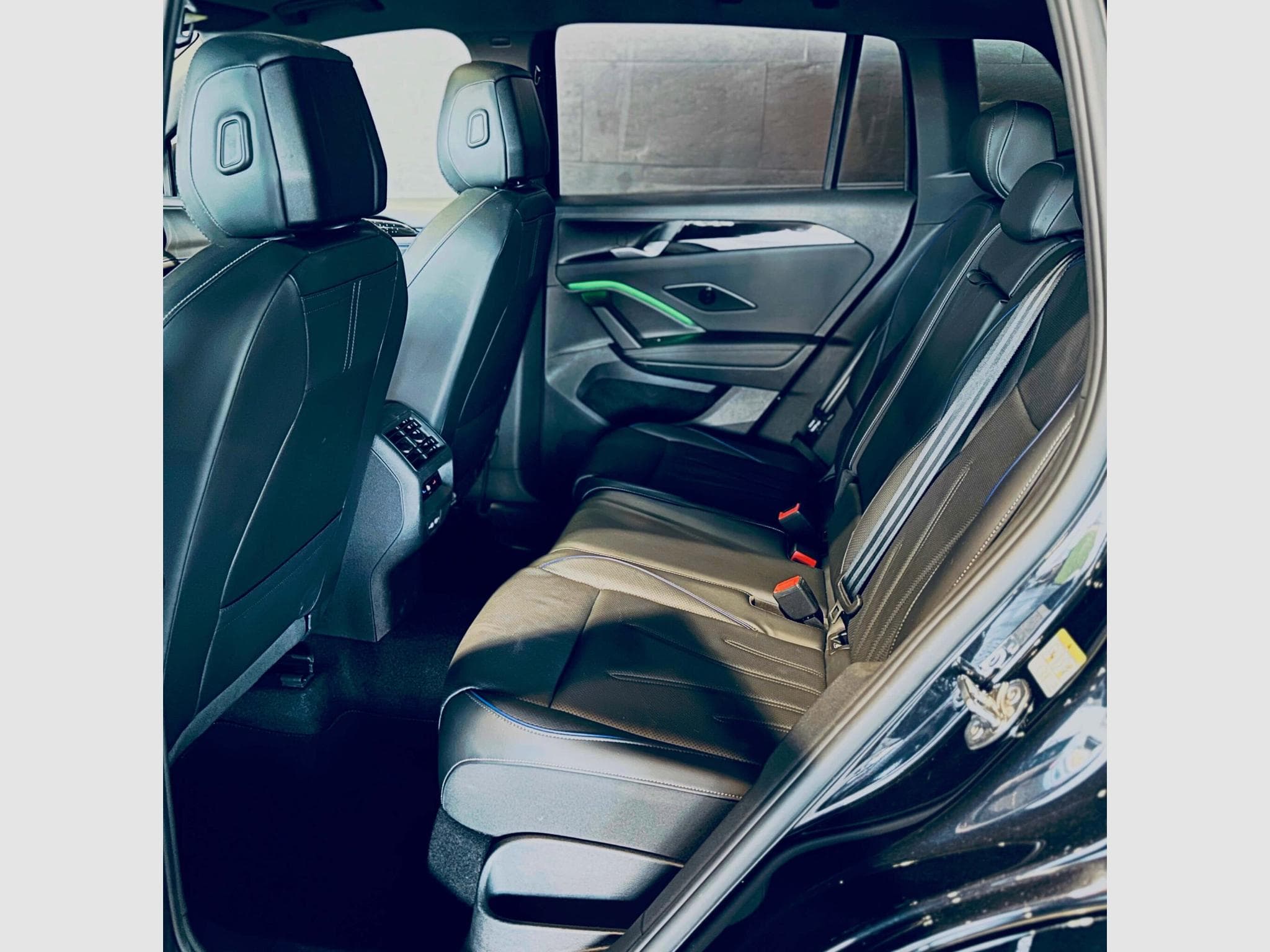VW Tiguan TIGUAN R-LINE TDI 4MOTION DSG (2025) - Foto 12