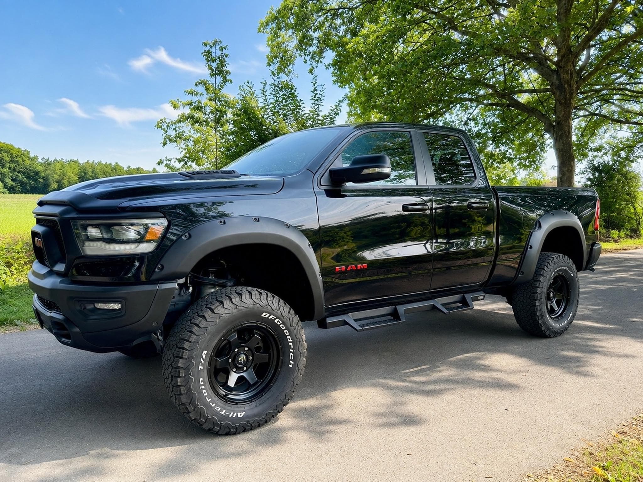 Dodge RAM Dodge RAM Rebel Quad Cab 4x4 - Ess.+LPG (2022) - Photo 4