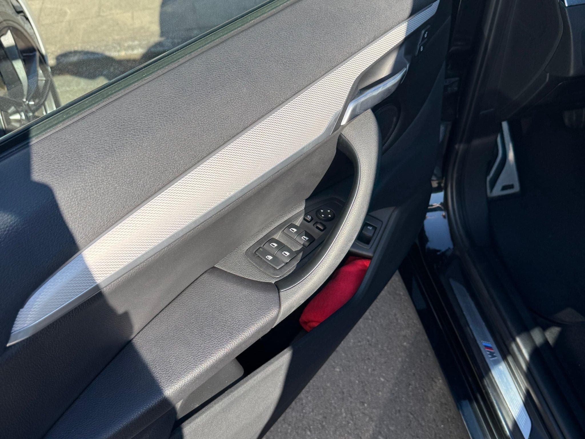 BMW X1 xDrive28i (M-Pack) (2018) - Photo 6
