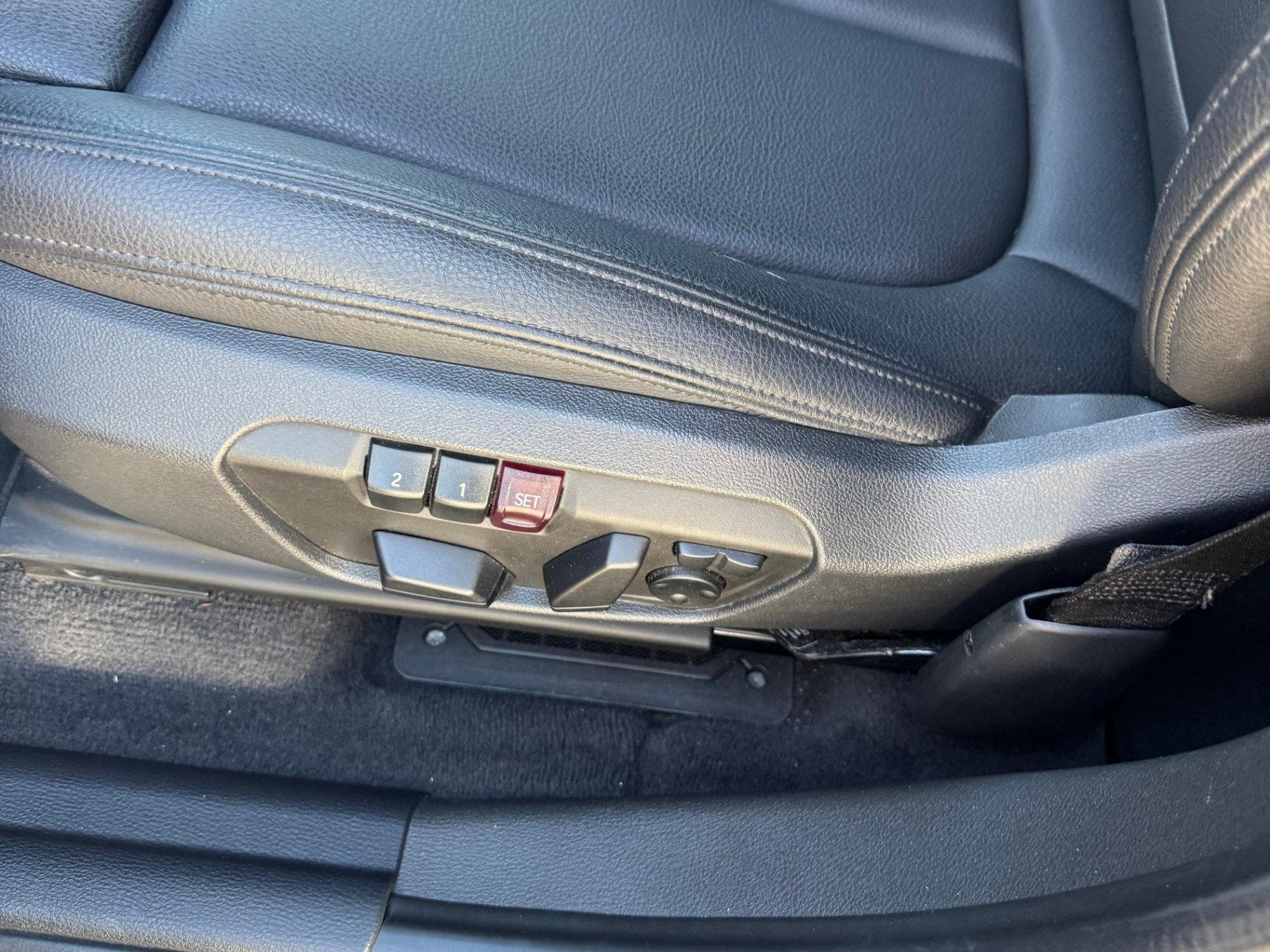 BMW X1 xDrive28i (M-Pack) (2018) - Photo 3