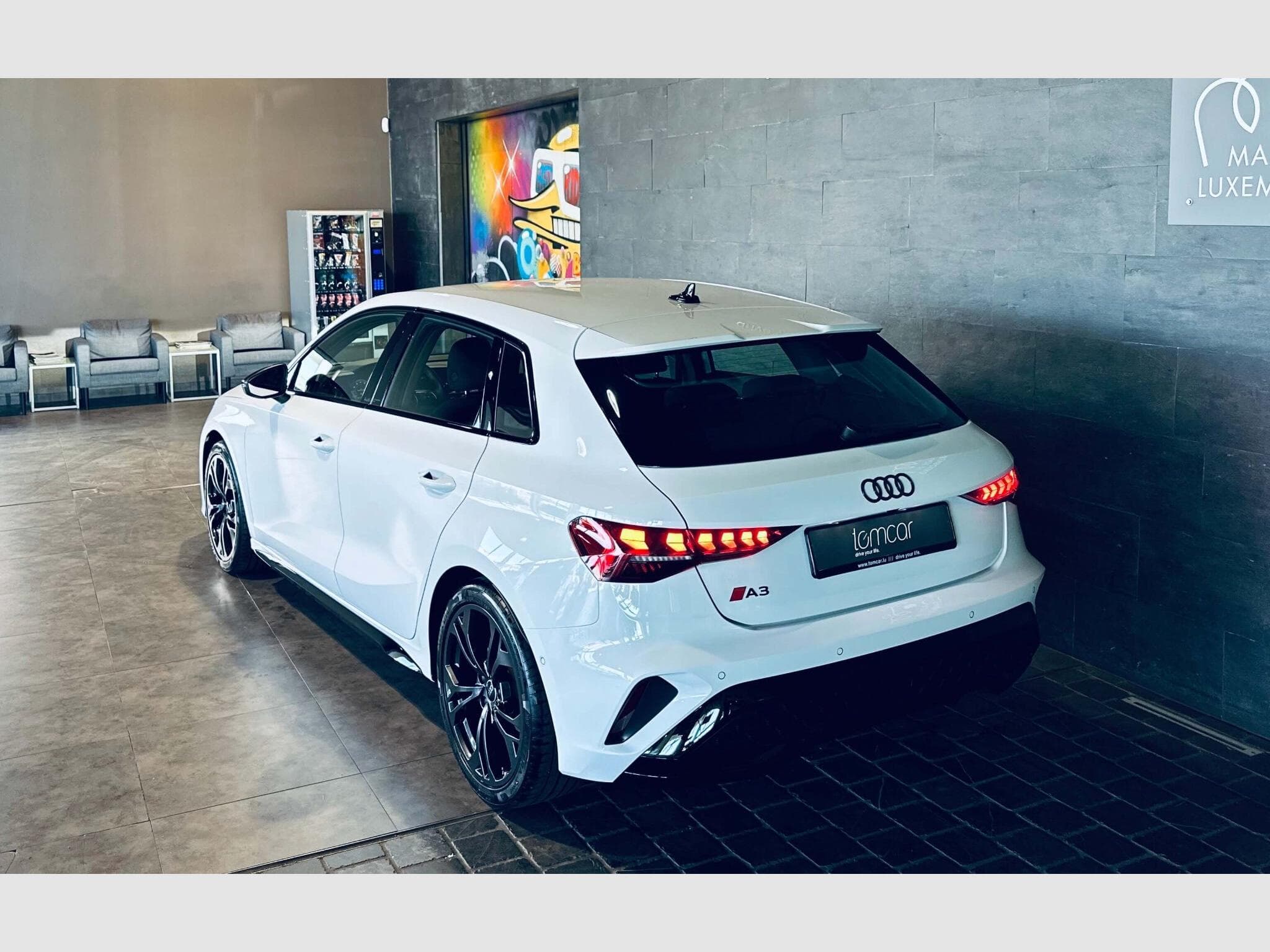 Audi A3 A3 SPORTBACK S-LINE 35 TFSI S-TRONIC (2024) - Foto 5