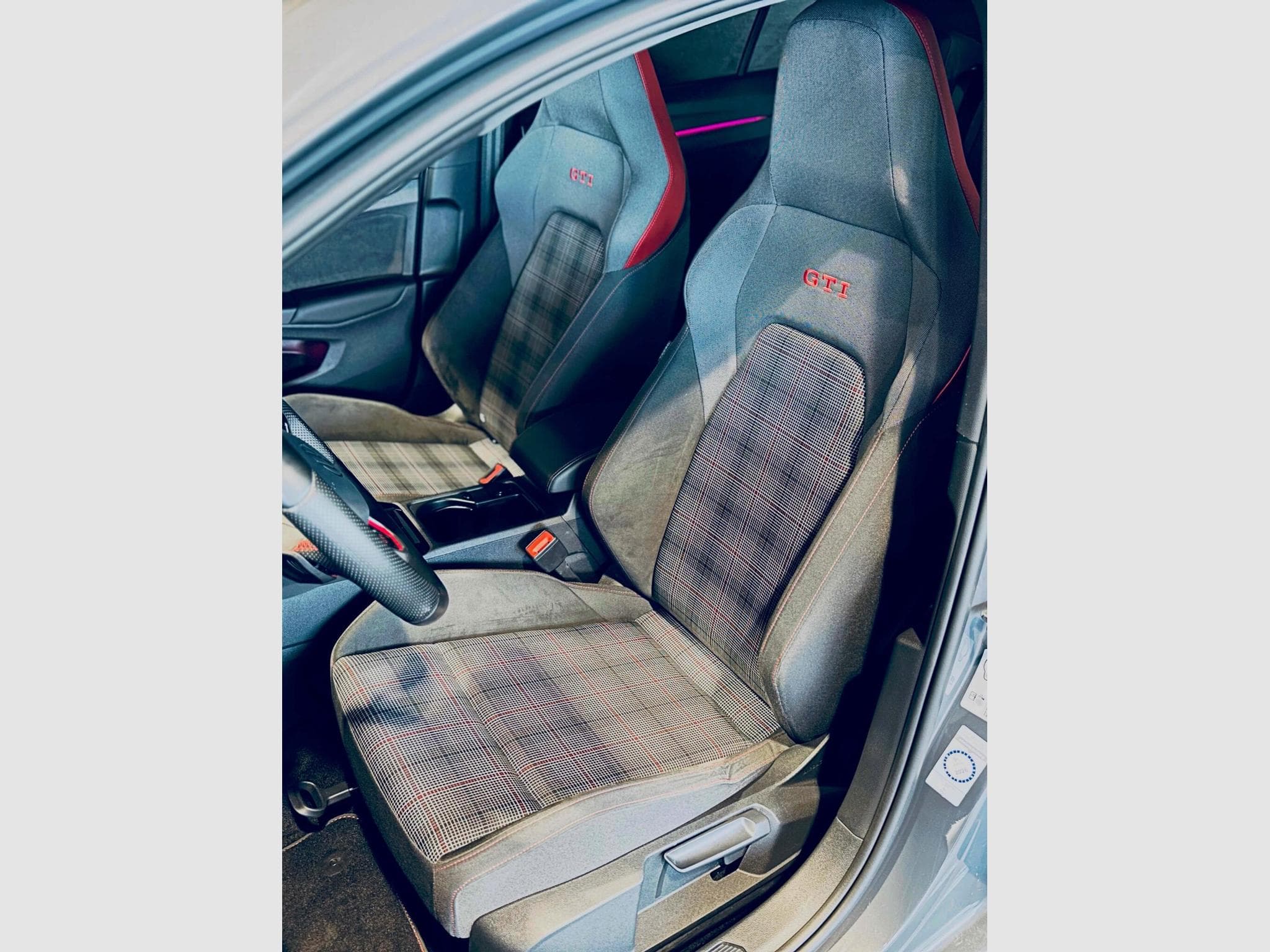 VW Golf GOLF VIII GTI DSG (2023) - Foto 8