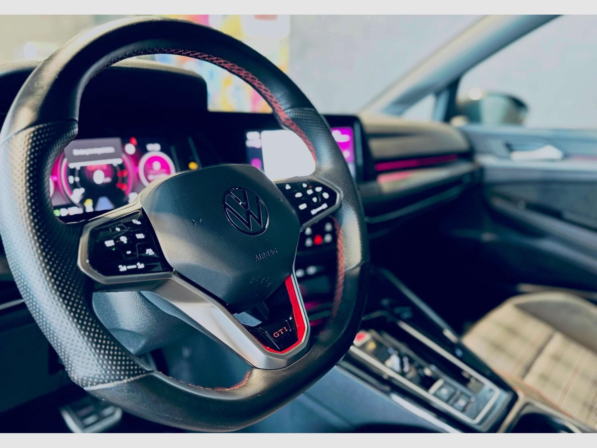 VW Golf GOLF VIII GTI DSG (2023) - Foto 10