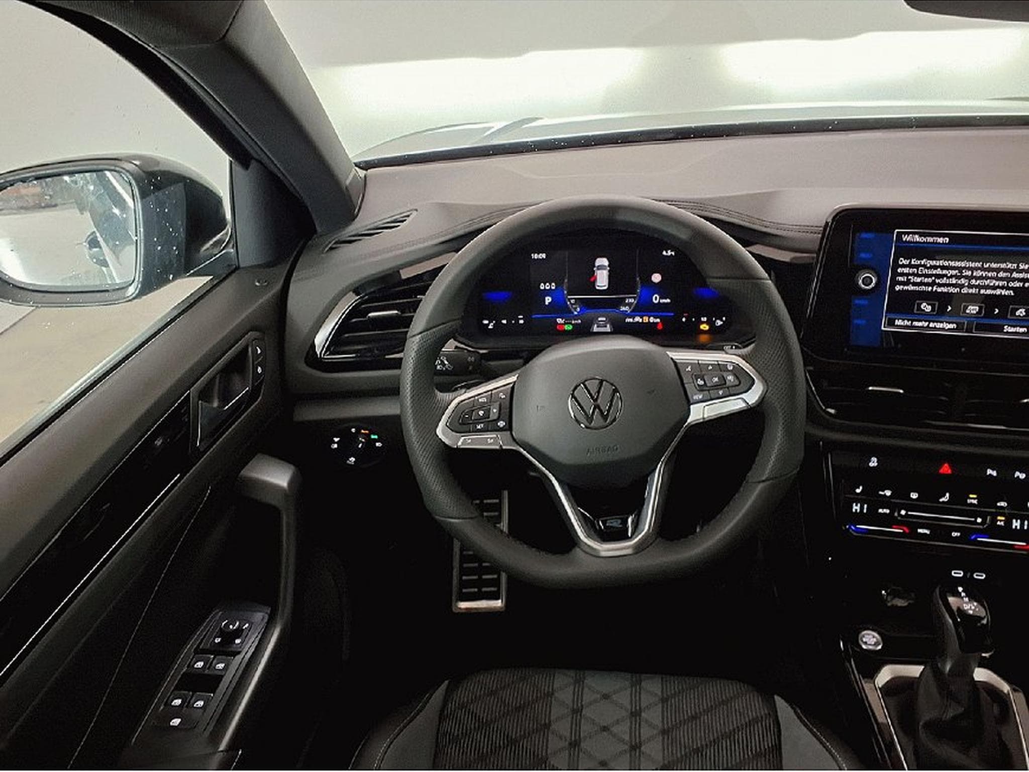 VW T-Roc (2025) - Photo 12