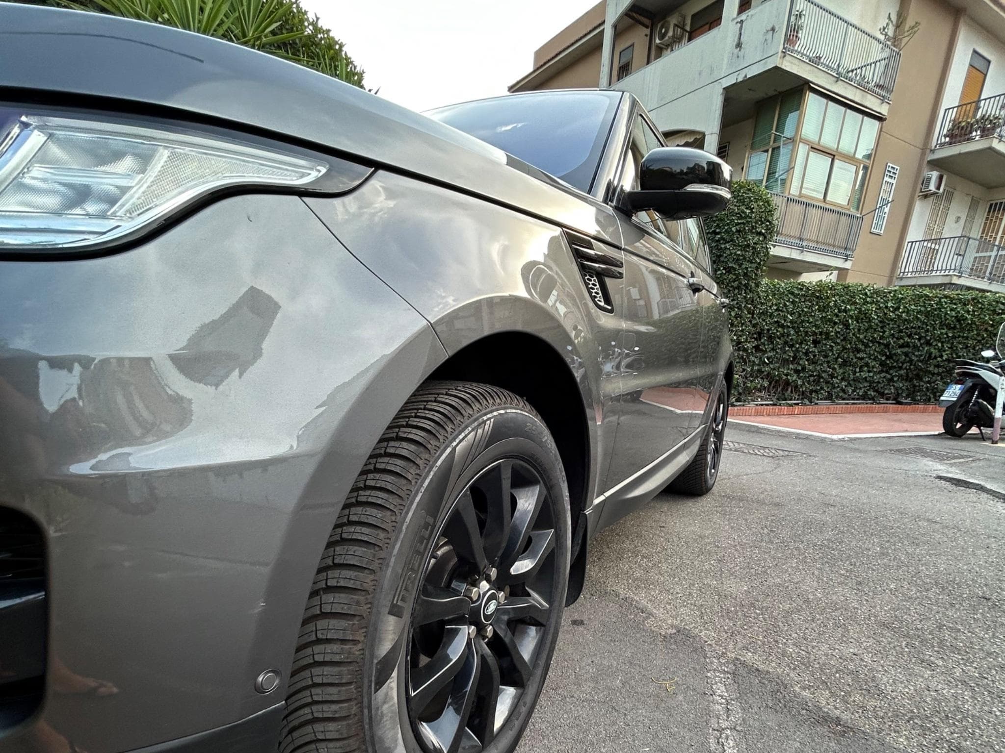 Land-Rover Range Rover Sport HSE Dynamic (2015) - Foto 3
