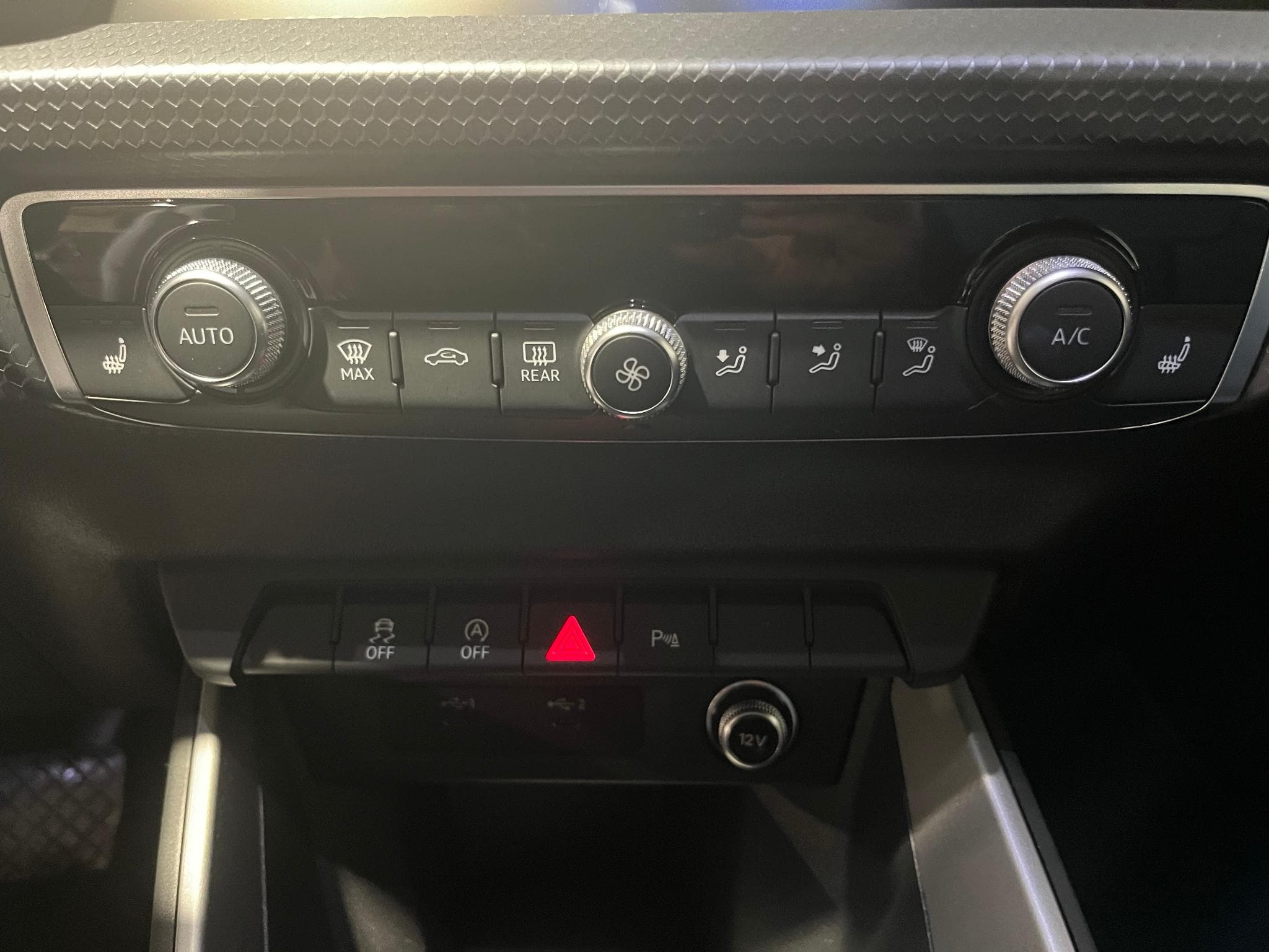 Audi A1 35 TFSI S TRONIC ADVANCED (2022) - Photo 17
