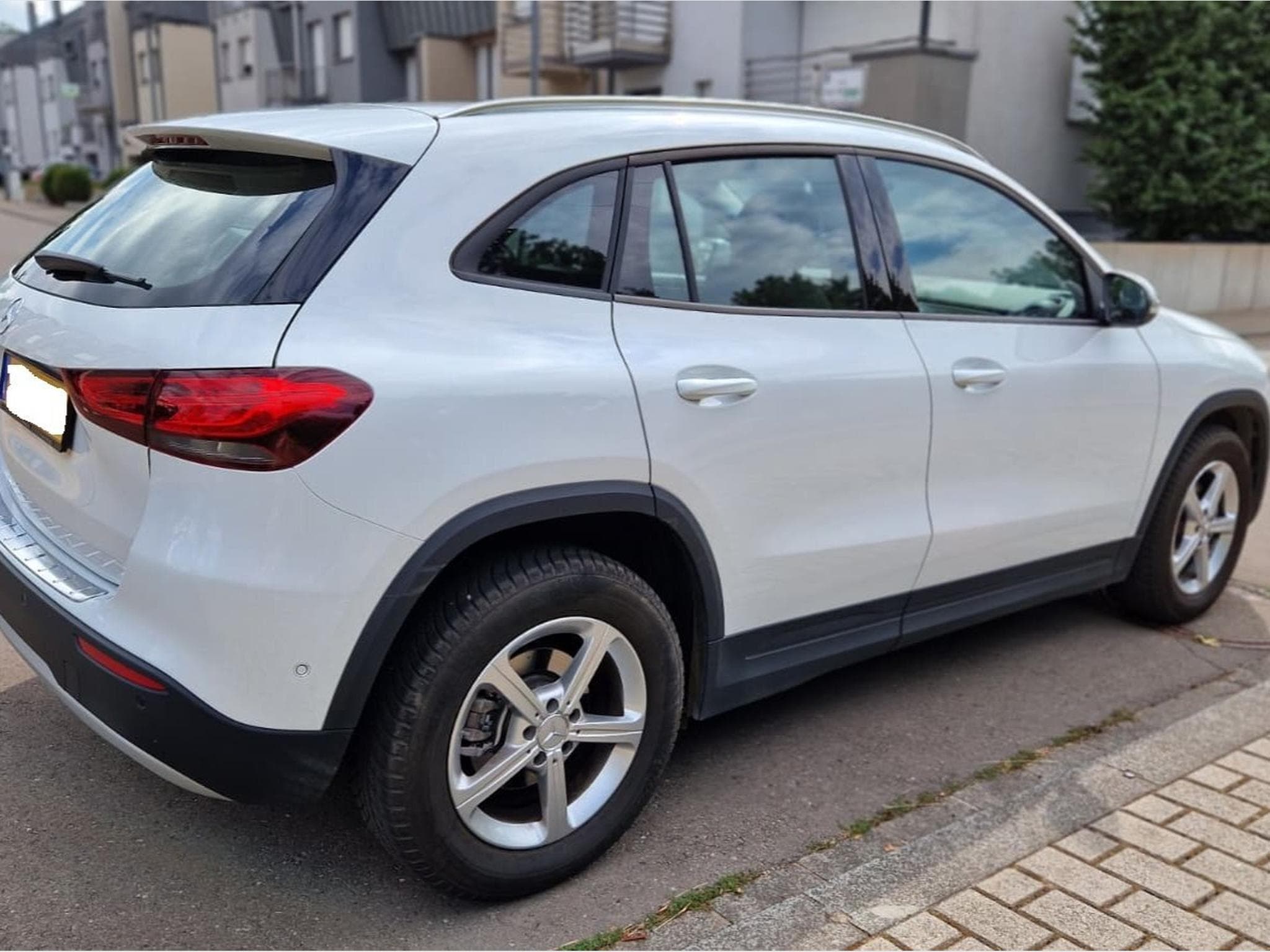 Mercedes GLA 180 (2021) - Photo 4