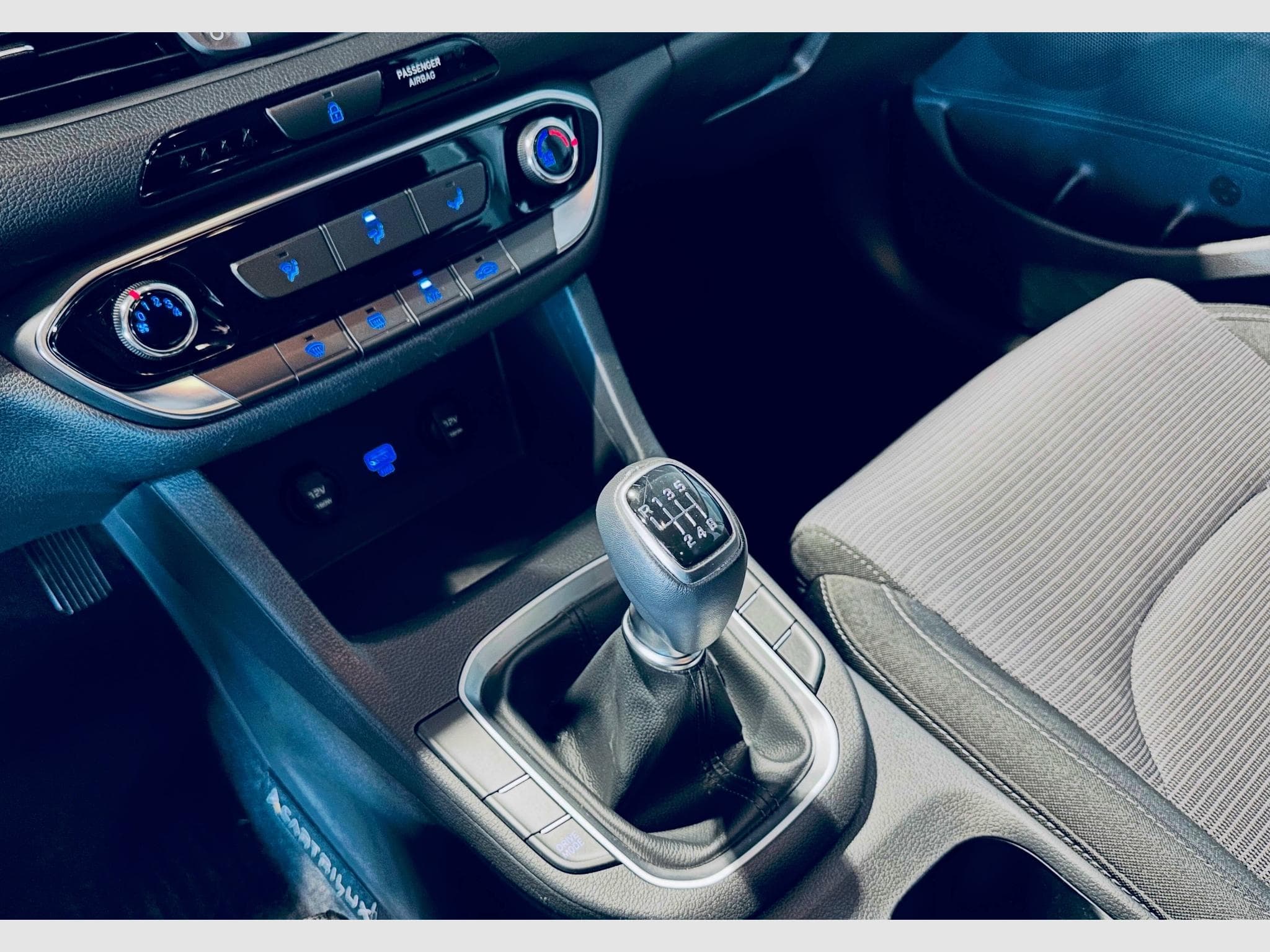 Hyundai i30 i30 48V T-GDi (2021) - Photo 11