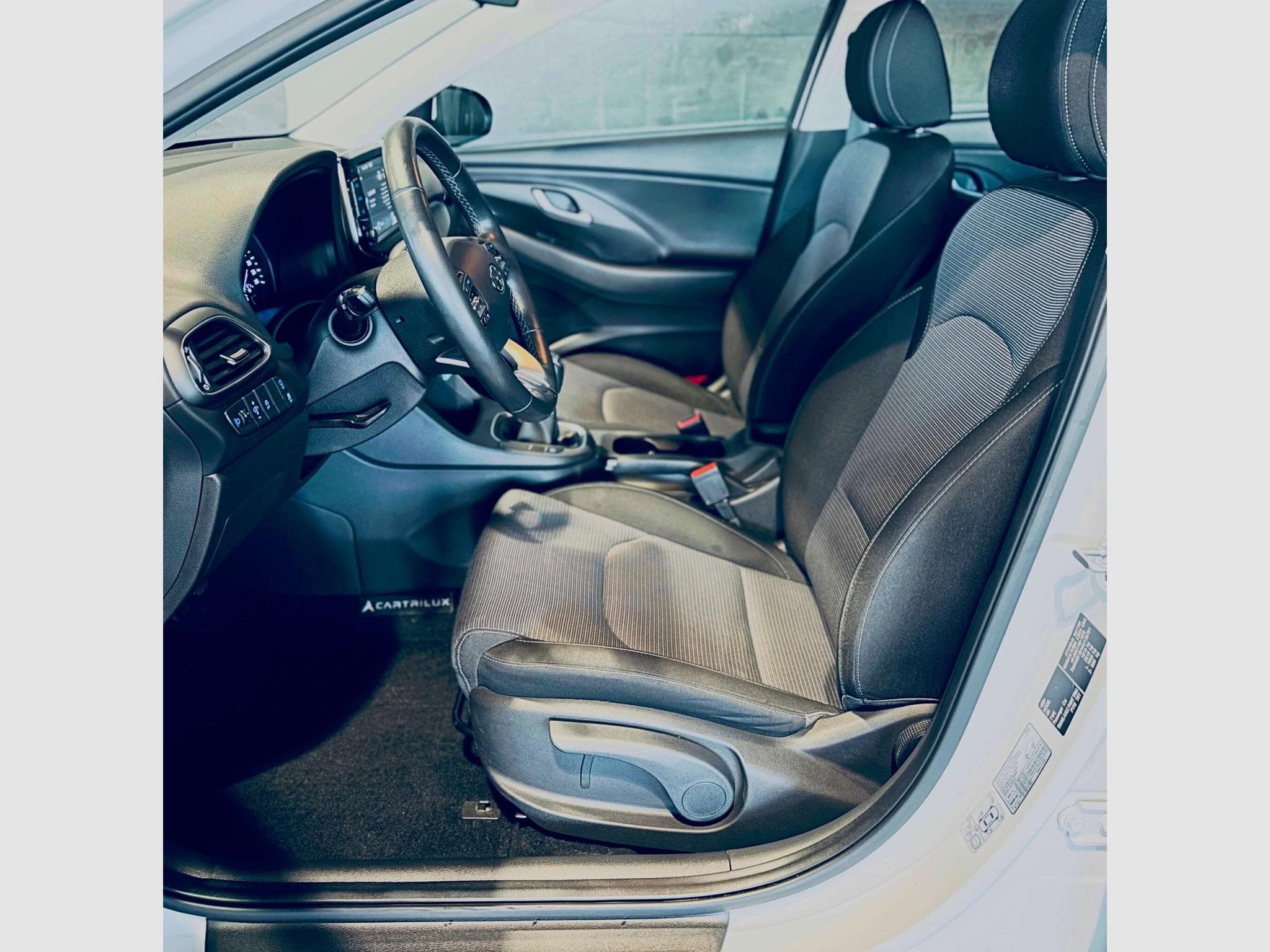 Hyundai i30 i30 48V T-GDi (2021) - Photo 7