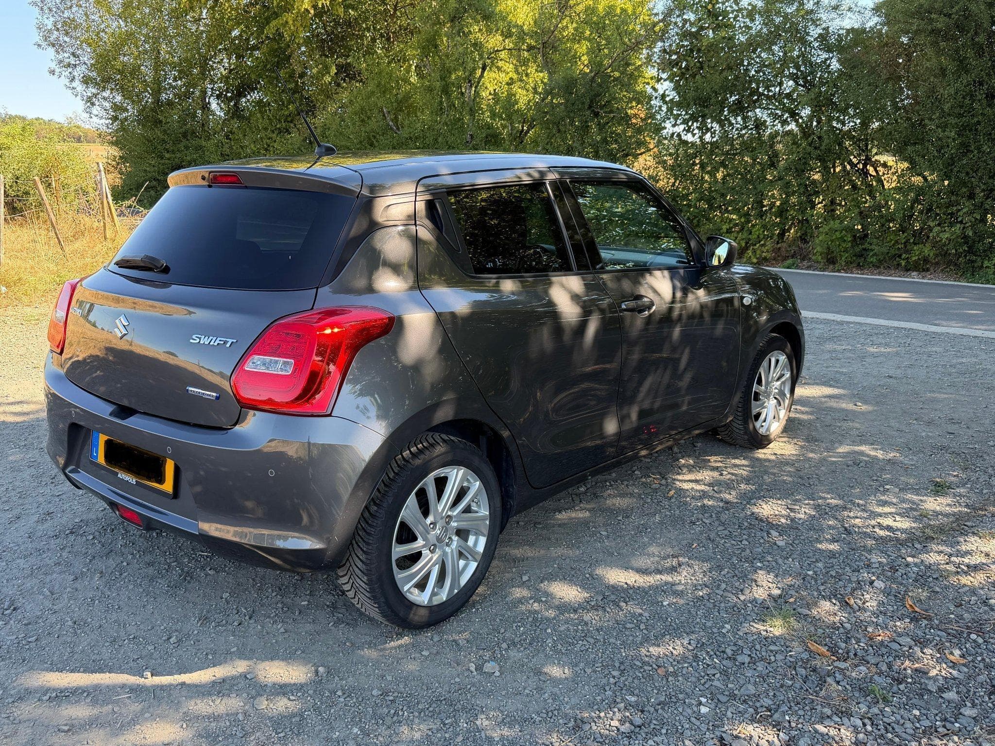 Suzuki Swift 1.2 GLX Hybride Essence Automatique (2023) - Photo 8