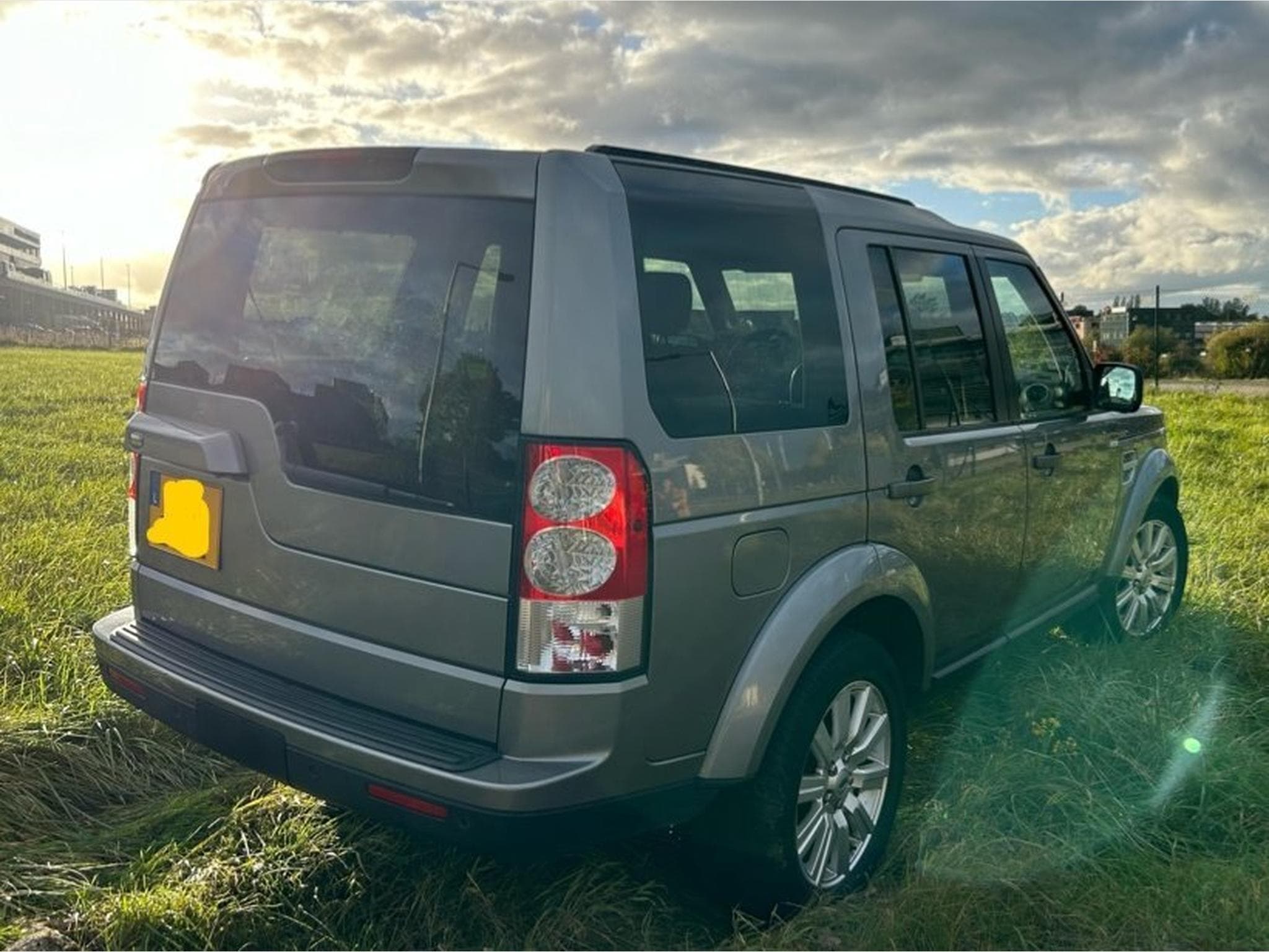 Land-Rover Discovery Discovery 4 - SDV6 HSE 3.0 (2012) - Foto 2