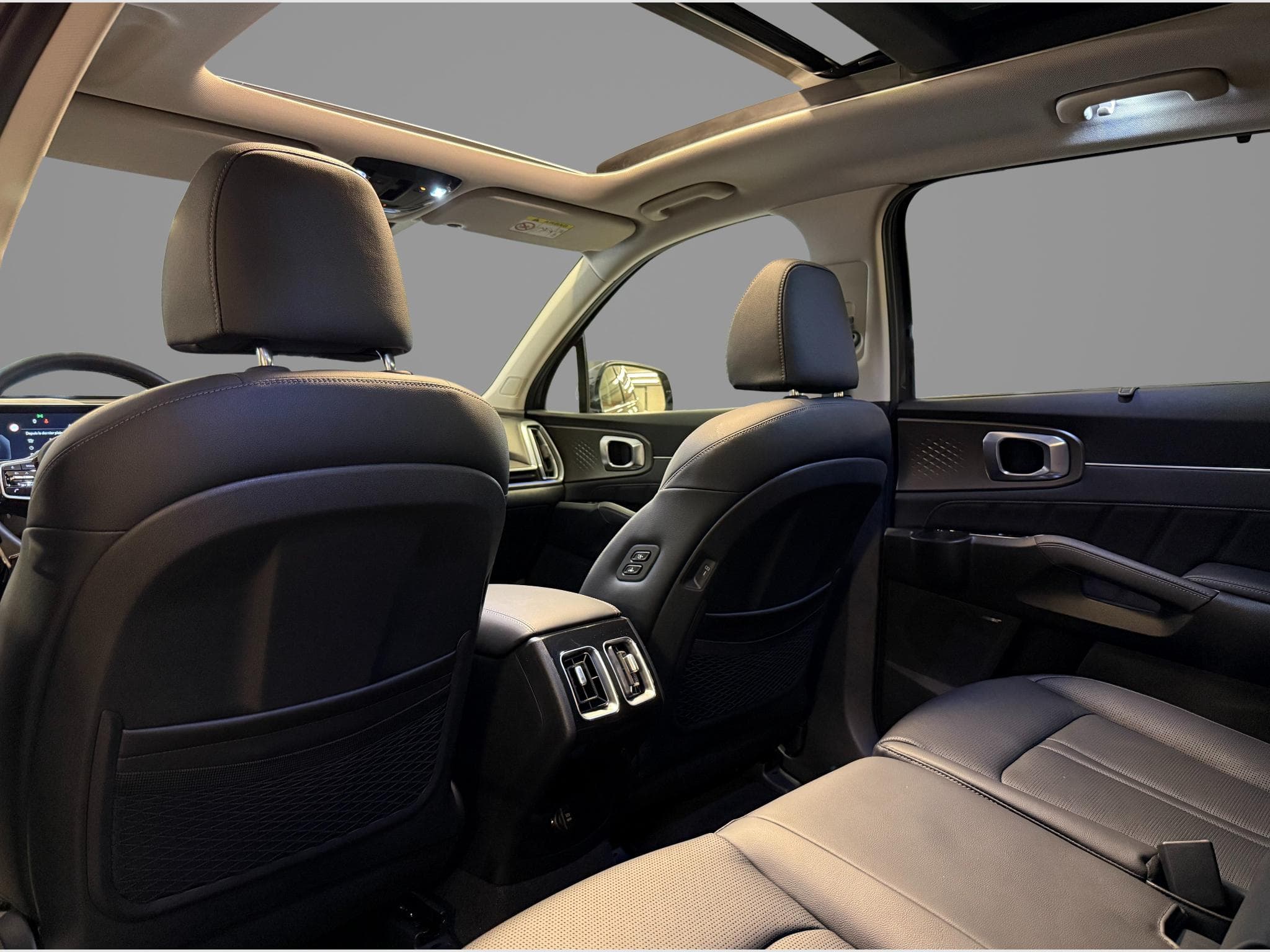 Kia Sorento Pulse 1.6 T-GDi PHEV 4WD (2025) - Photo 5