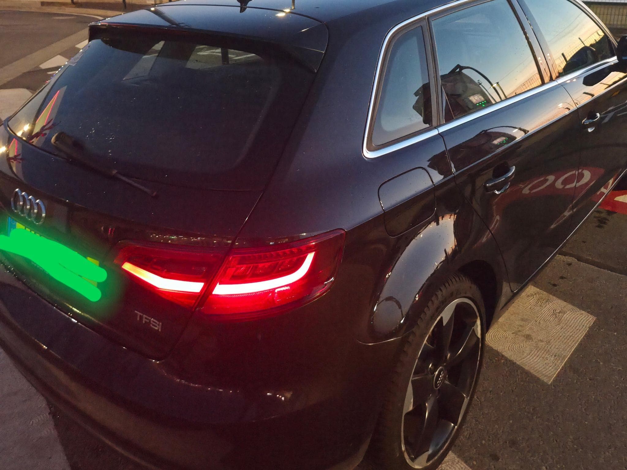 Audi A3 Sportback 1.4 TFSI 140 c.o.d. (2014) - Photo 2