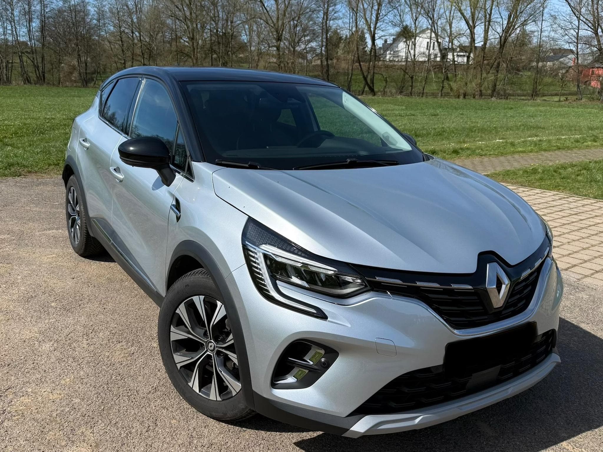 Renault Captur Techno mild hybrid 140 EDC (2024) - Photo 1