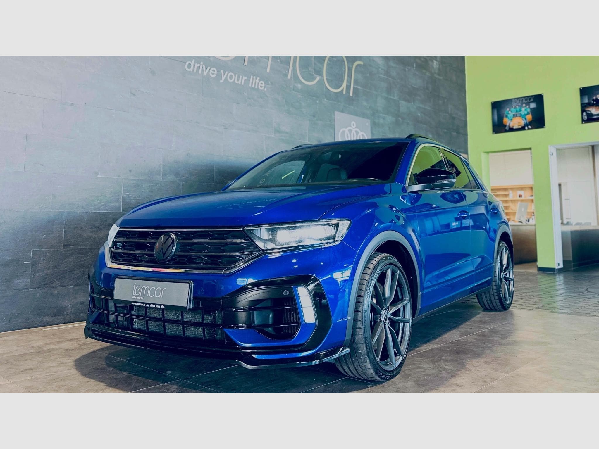 VW T-Roc T-ROC R TSI 4MOTION DSG (2020) - Photo 2