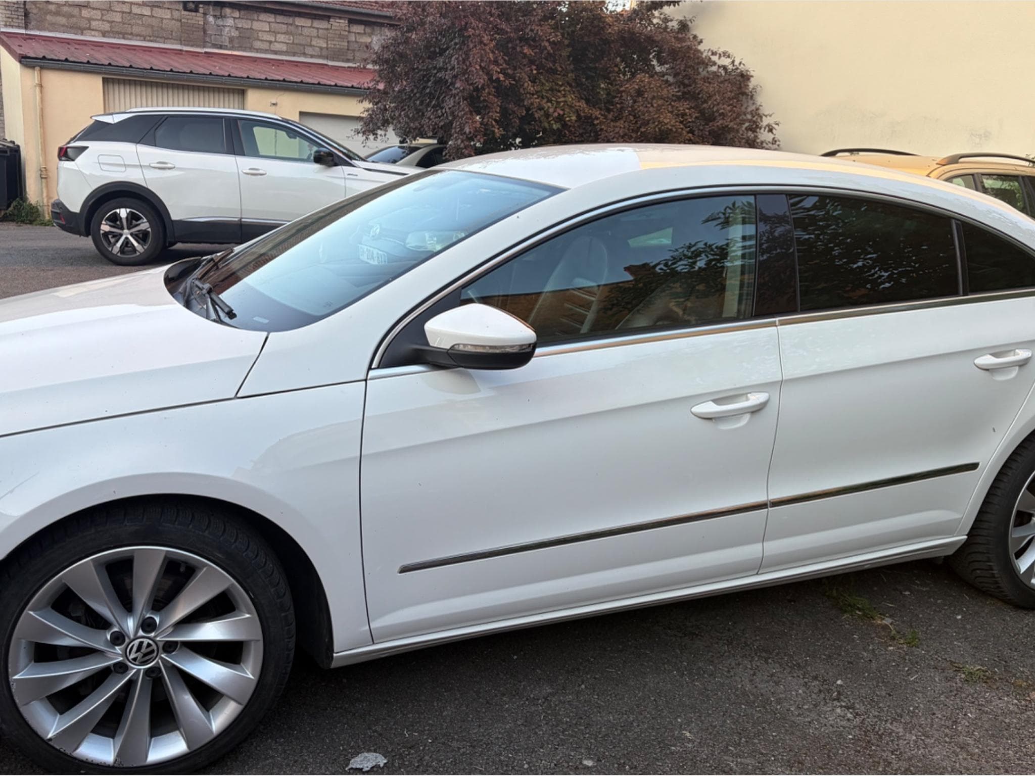 VW Passat CC (2010) - Photo 1