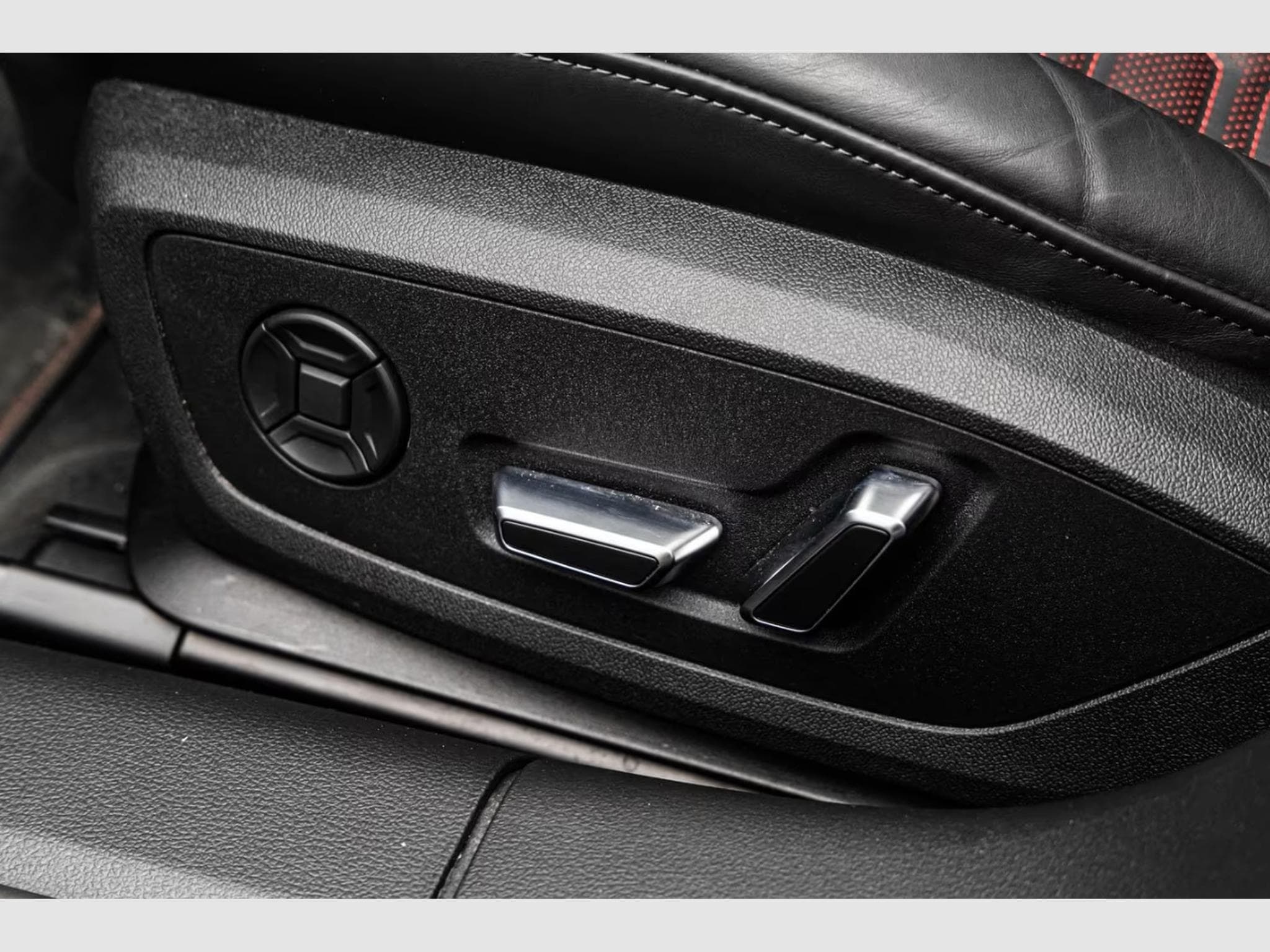 Audi RS6 PERF 360/BO/ACC/PANO/RS-Sitz (2025) - Photo 20