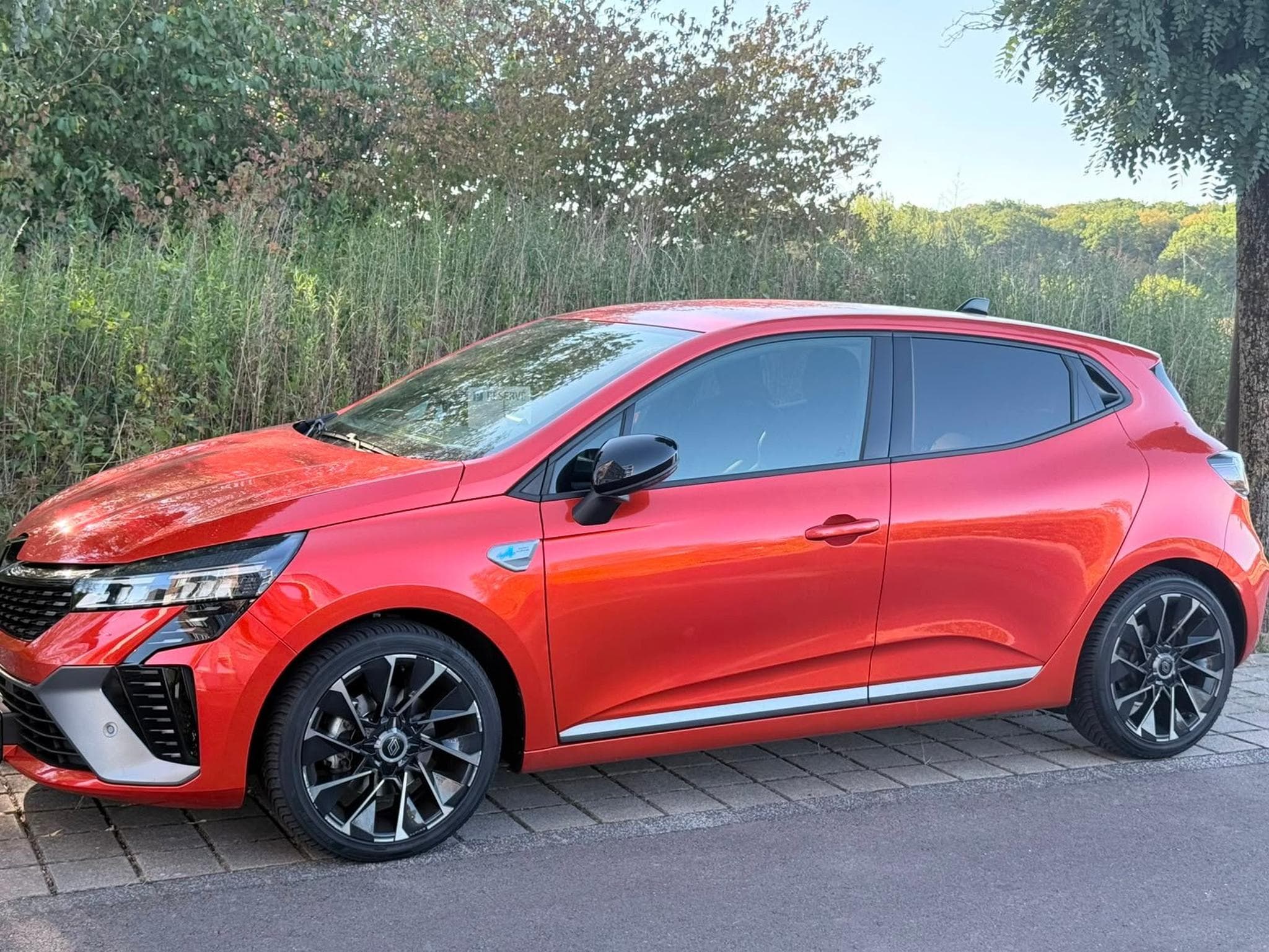 Renault Clio E-TECH Esprit Alpine (2024) - Foto 1