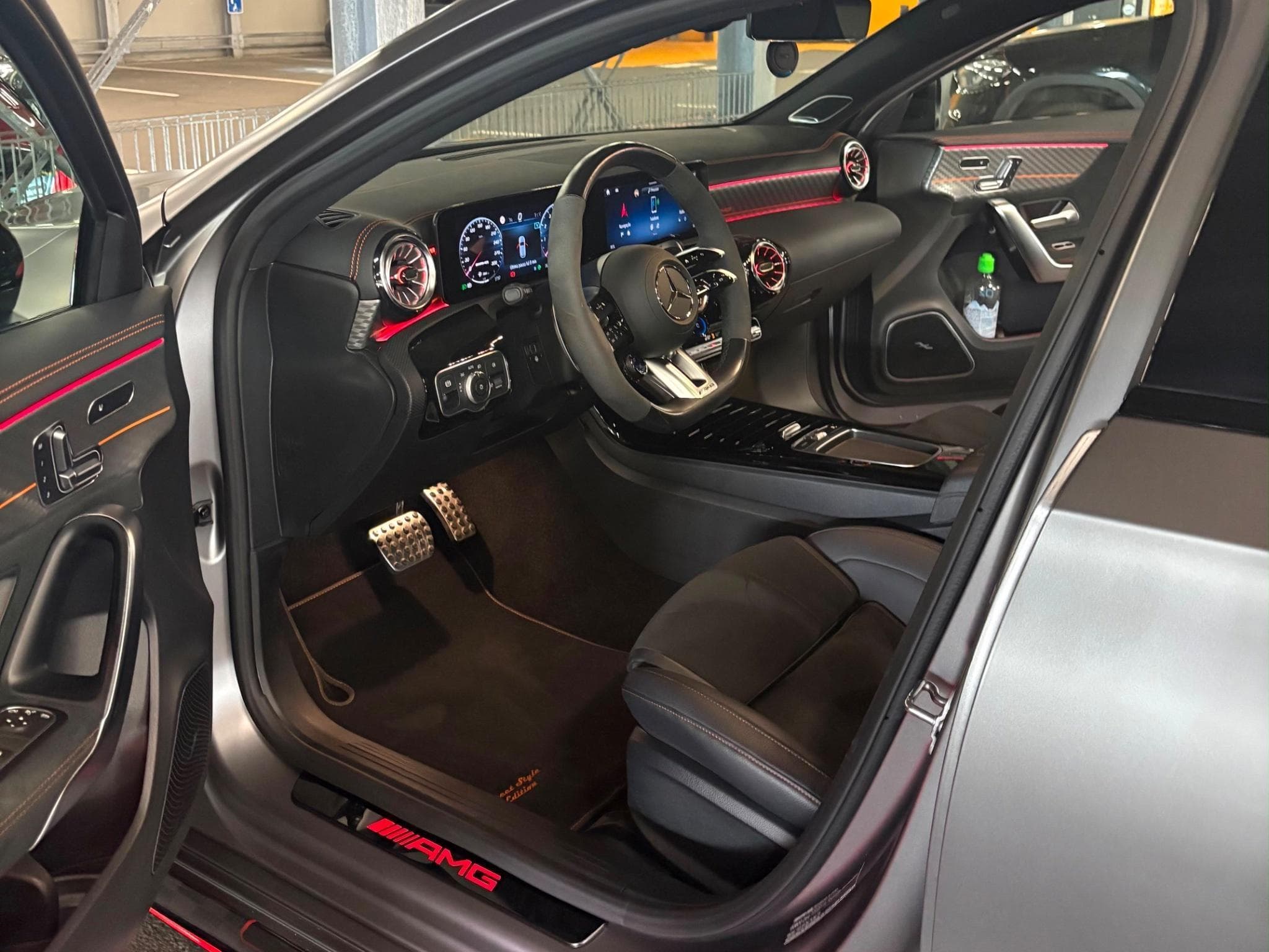 Mercedes A 45 AMG Limited edition street style (2023) - Photo 4