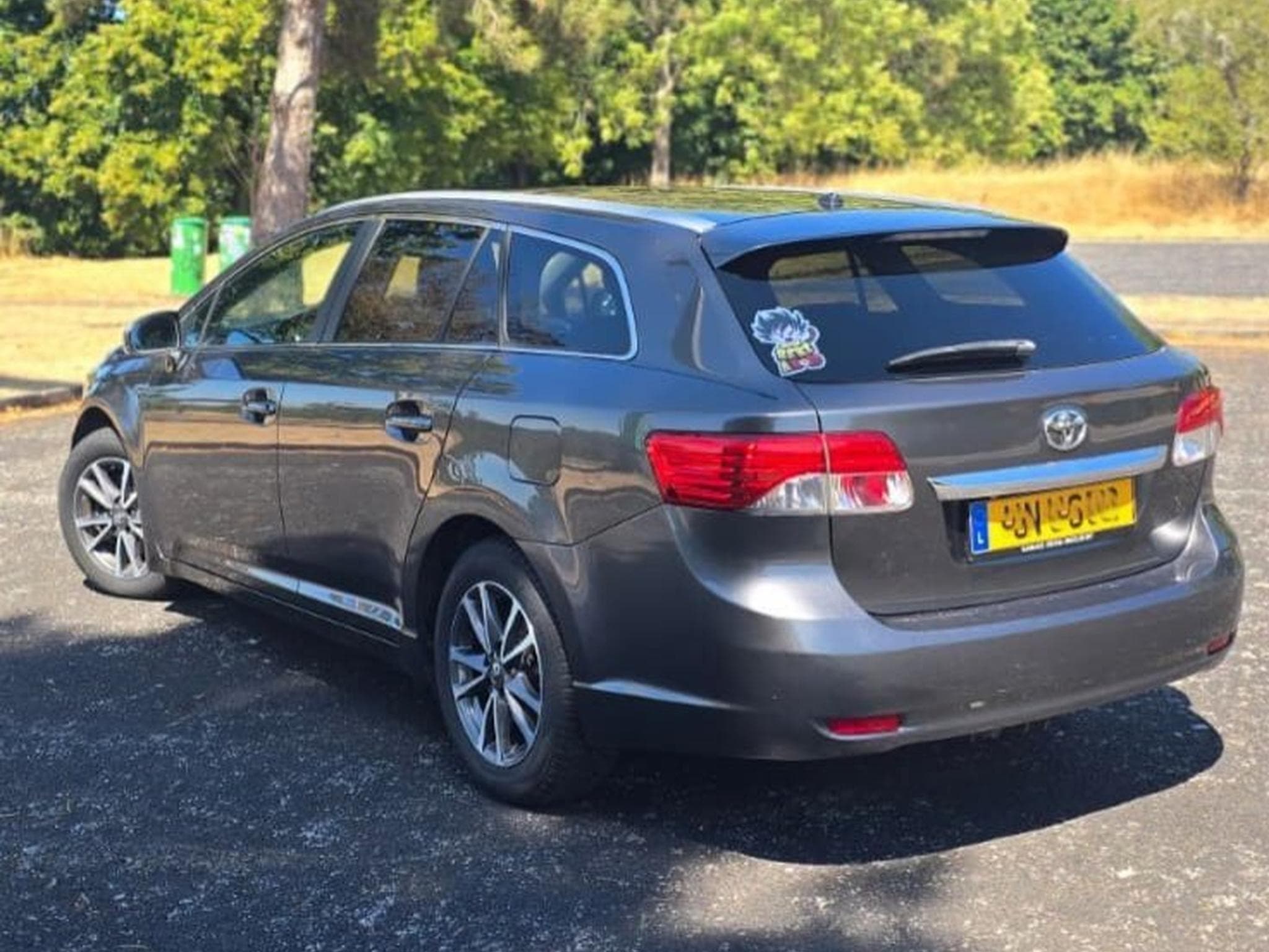 Toyota Avensis (2013) - Photo 2