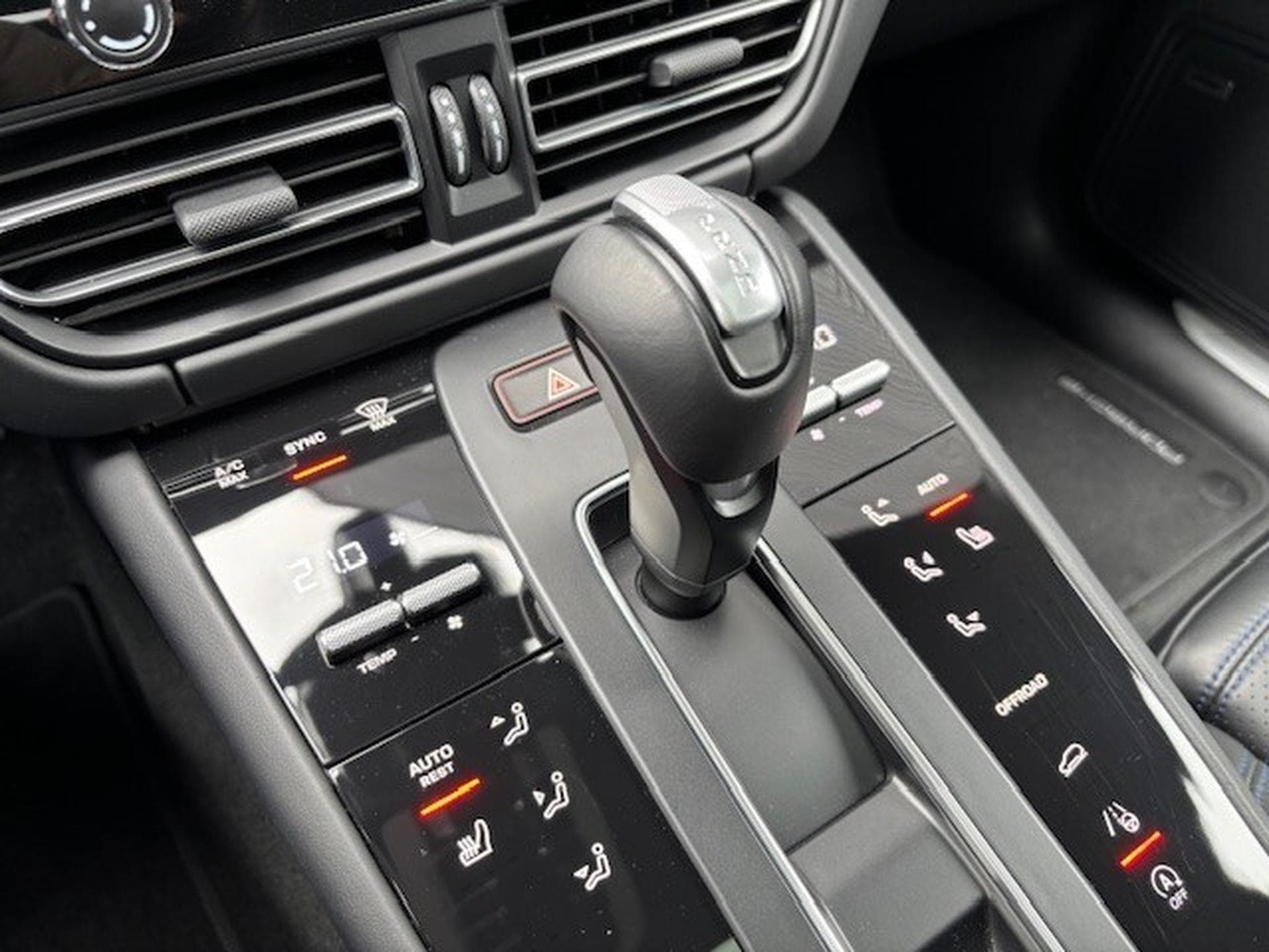 Porsche Macan S (2024) - Photo 10