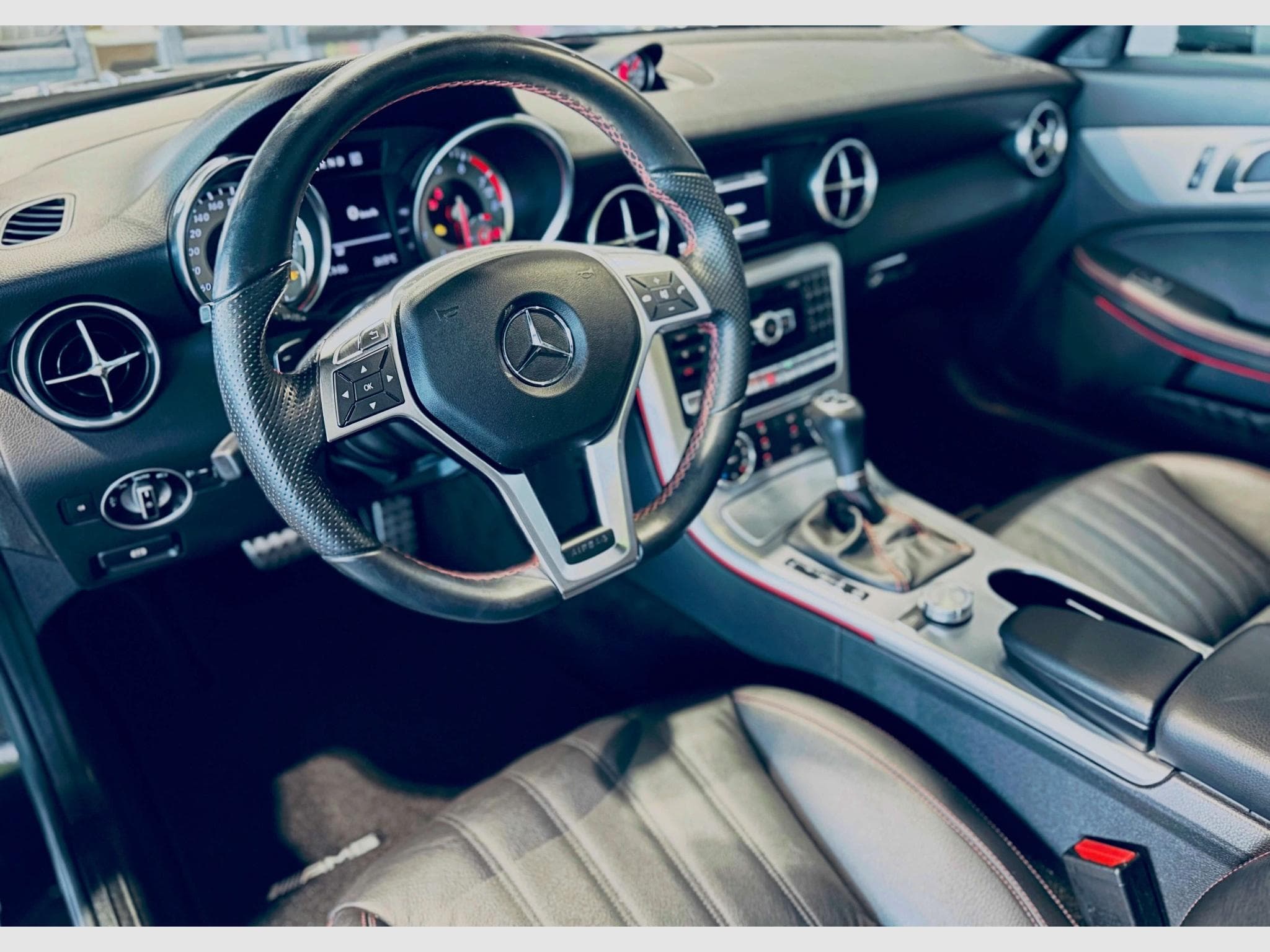 Mercedes SLK 350 SLK350 CGI ROADSTER 7G-TRONIC (2012) - Photo 9