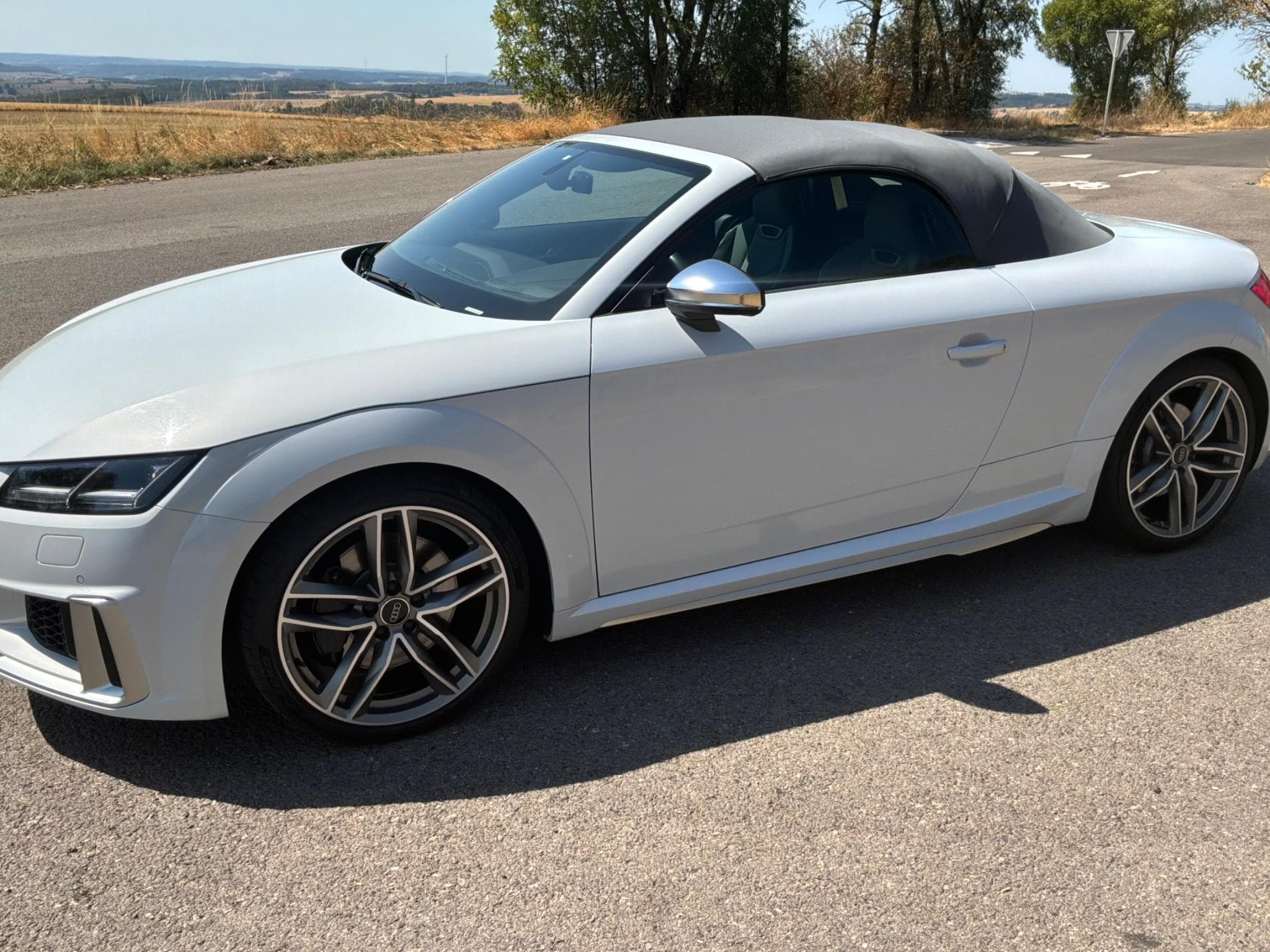Audi TTS S tronic (2023) - Photo 2