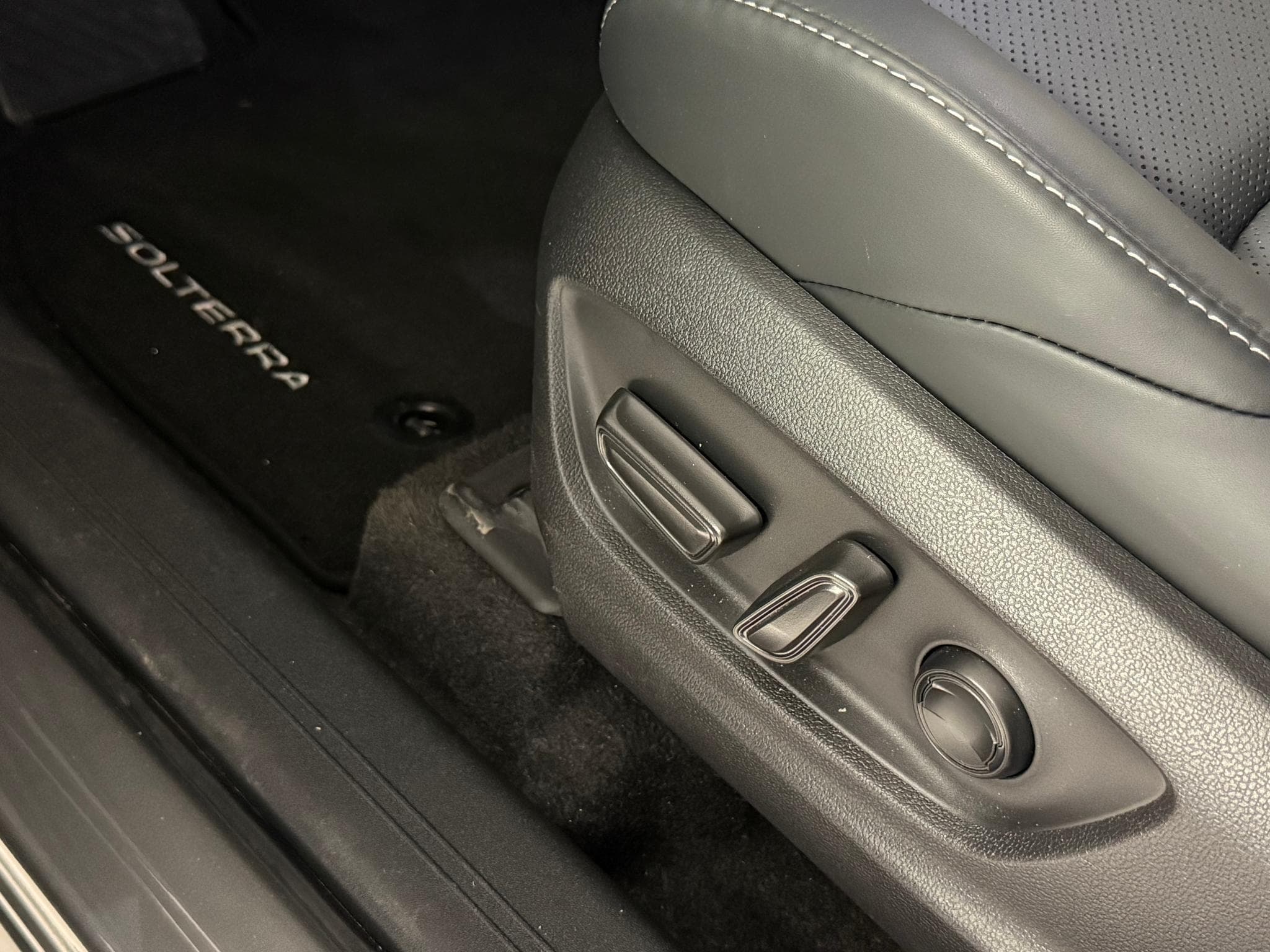 Subaru Solterra 4E-xperience+ (2026) - Photo 14