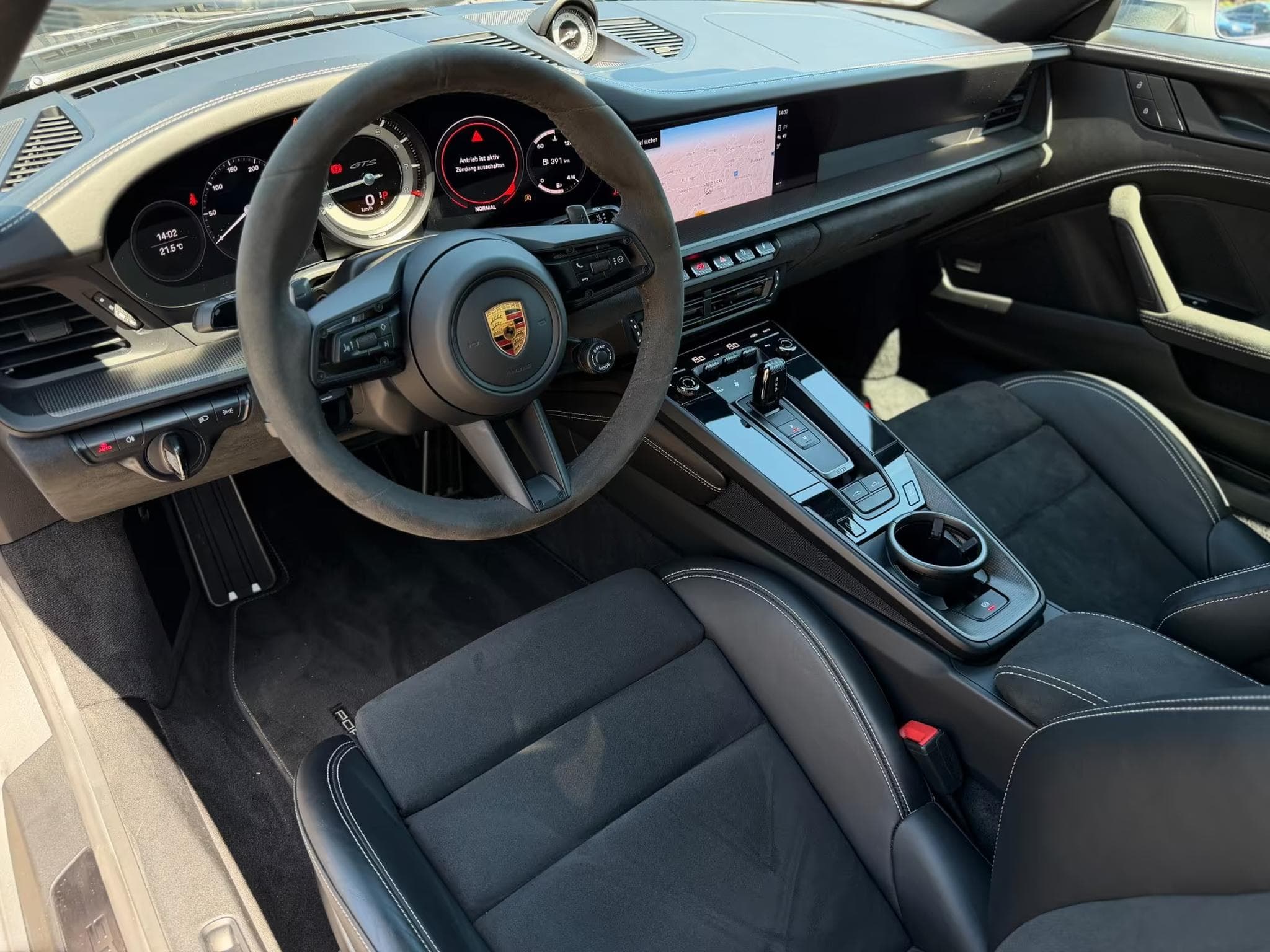 Porsche 992 TARGA 4 GTS (2023) - Foto 8