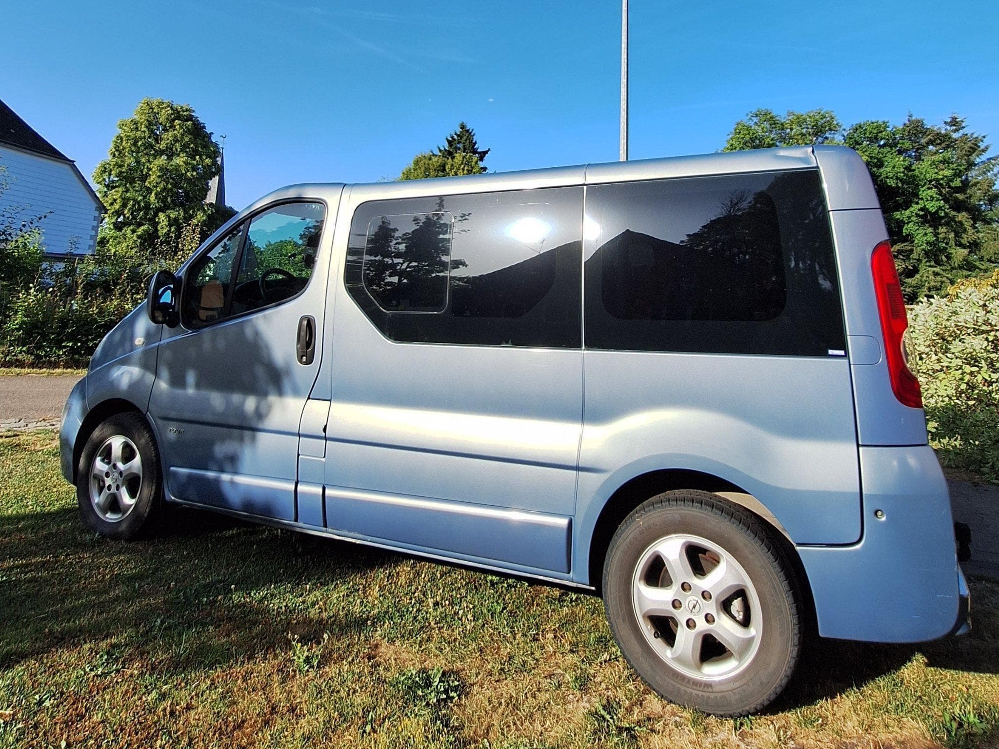 Opel Vivaro (2011) - Photo 2