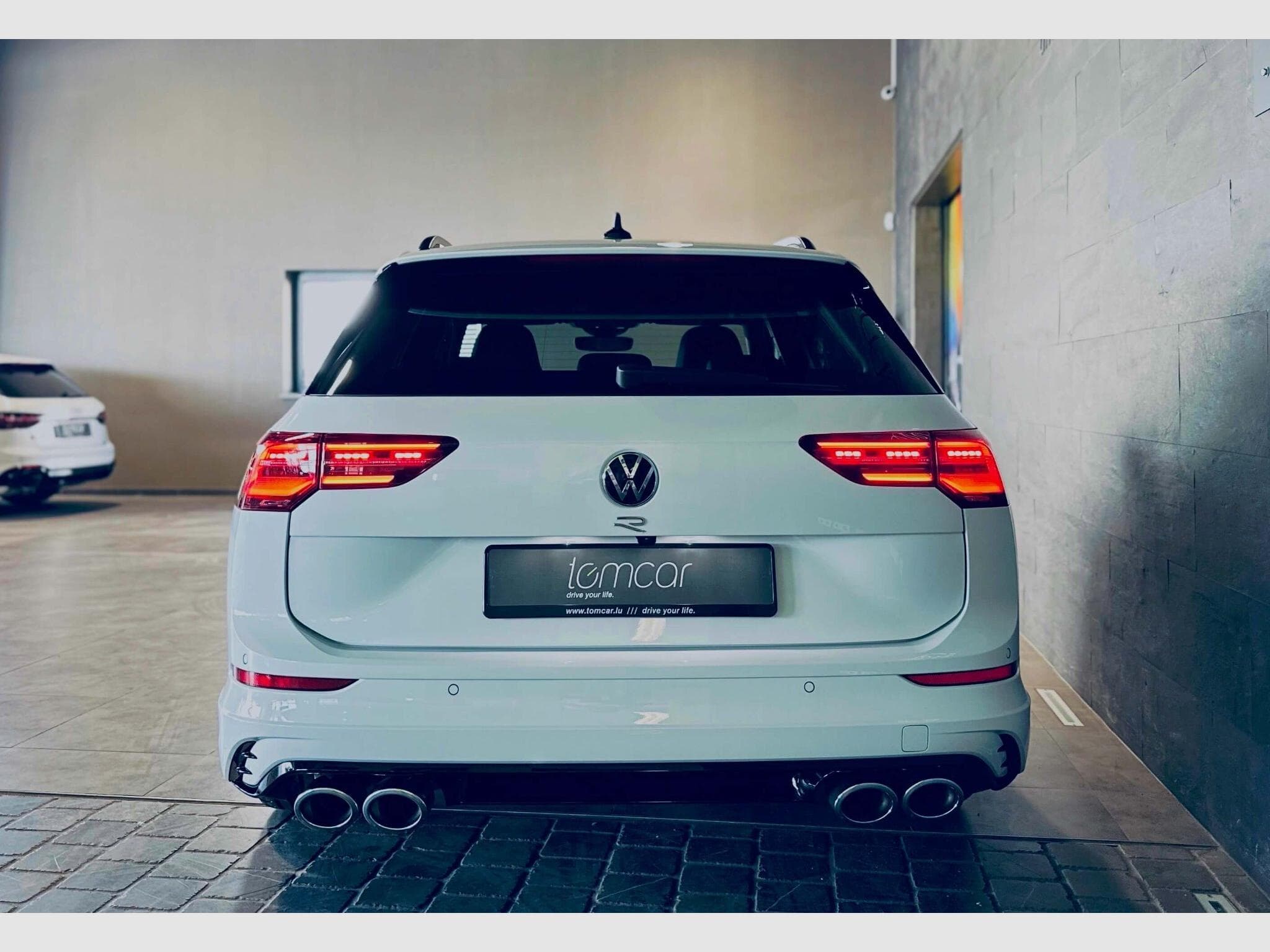 VW Golf GOLF VIII R VARIANT TSI 4MOTION DSG (2023) - Photo 6