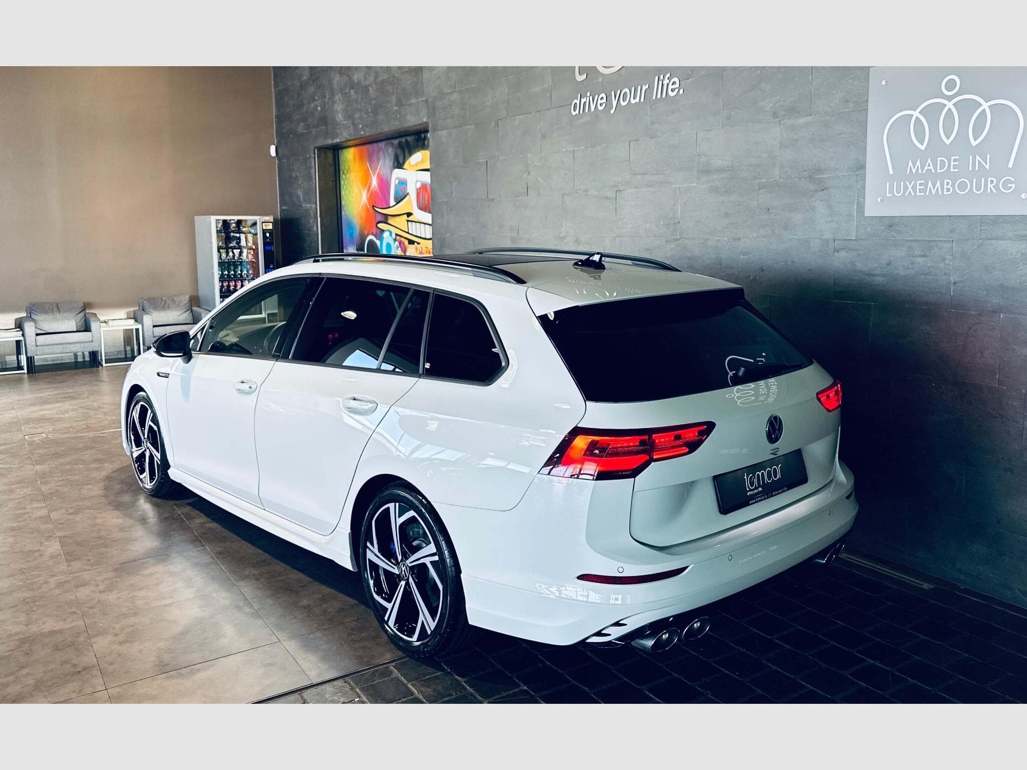 VW Golf GOLF VIII R VARIANT TSI 4MOTION DSG (2023) - Photo 5