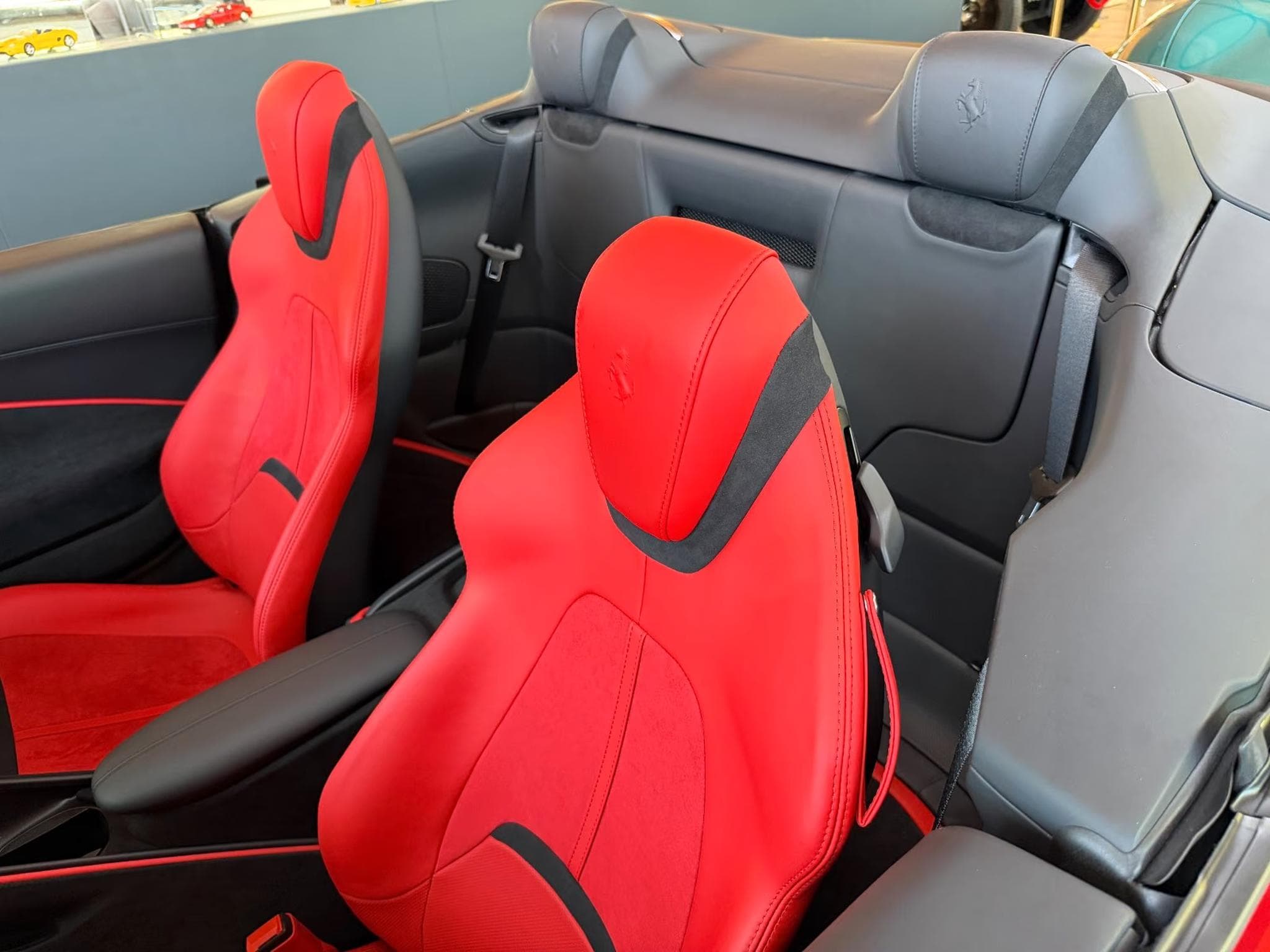 Ferrari Roma Spider (1970) - Photo 8
