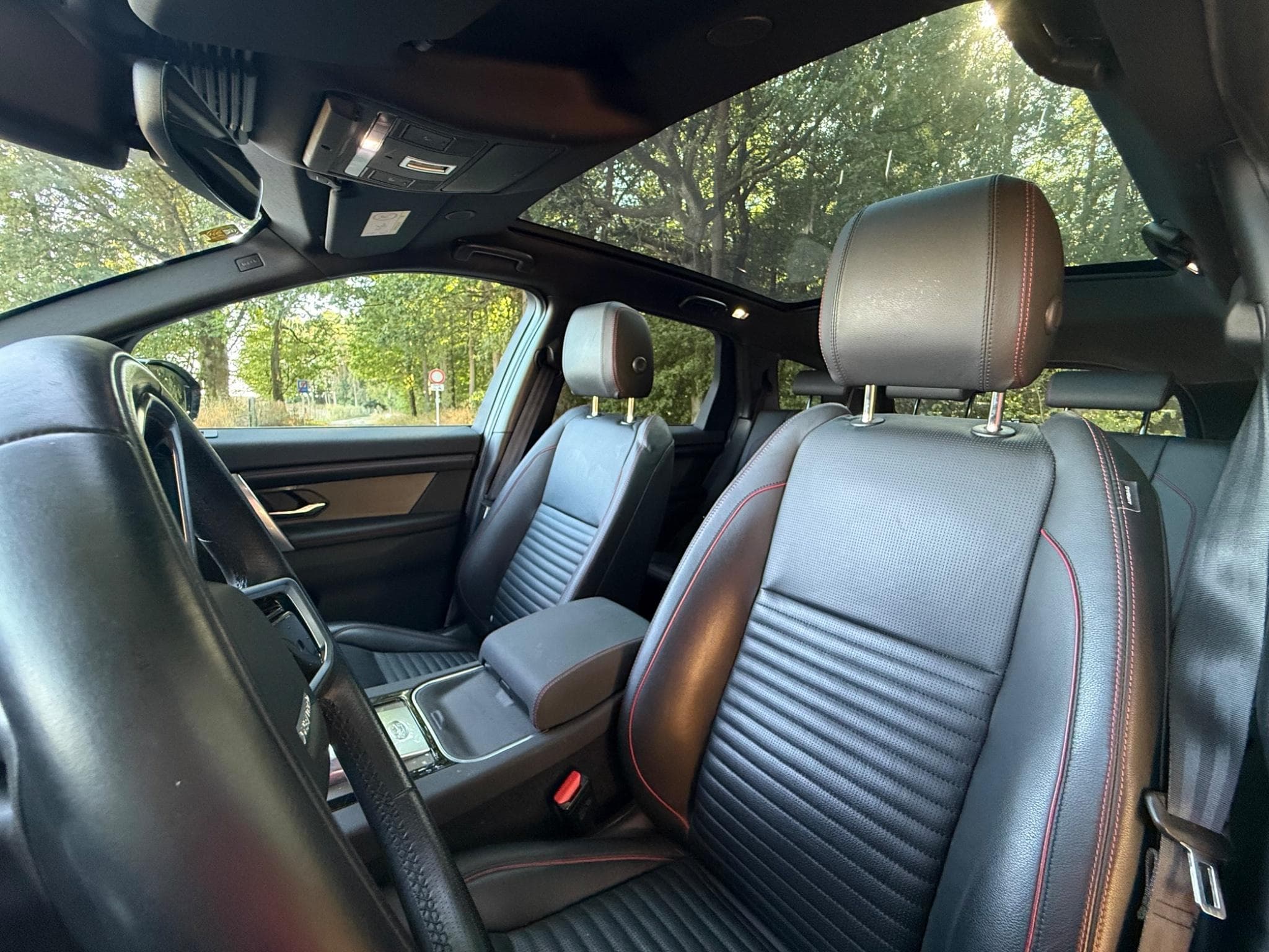 Land-Rover Discovery Sport P300e R-Dynamic S (2021) - Foto 6