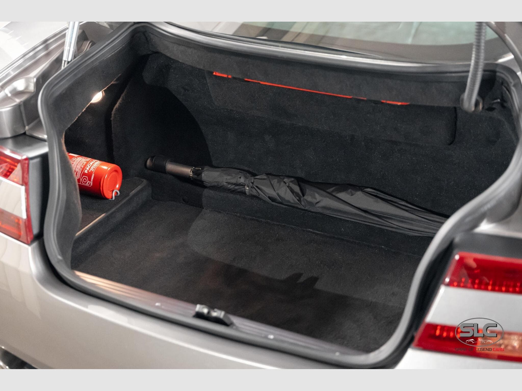 Aston-Martin DB9 DB9 V12 Touchtronic Sports Pack EU Version (2010) - Photo 11