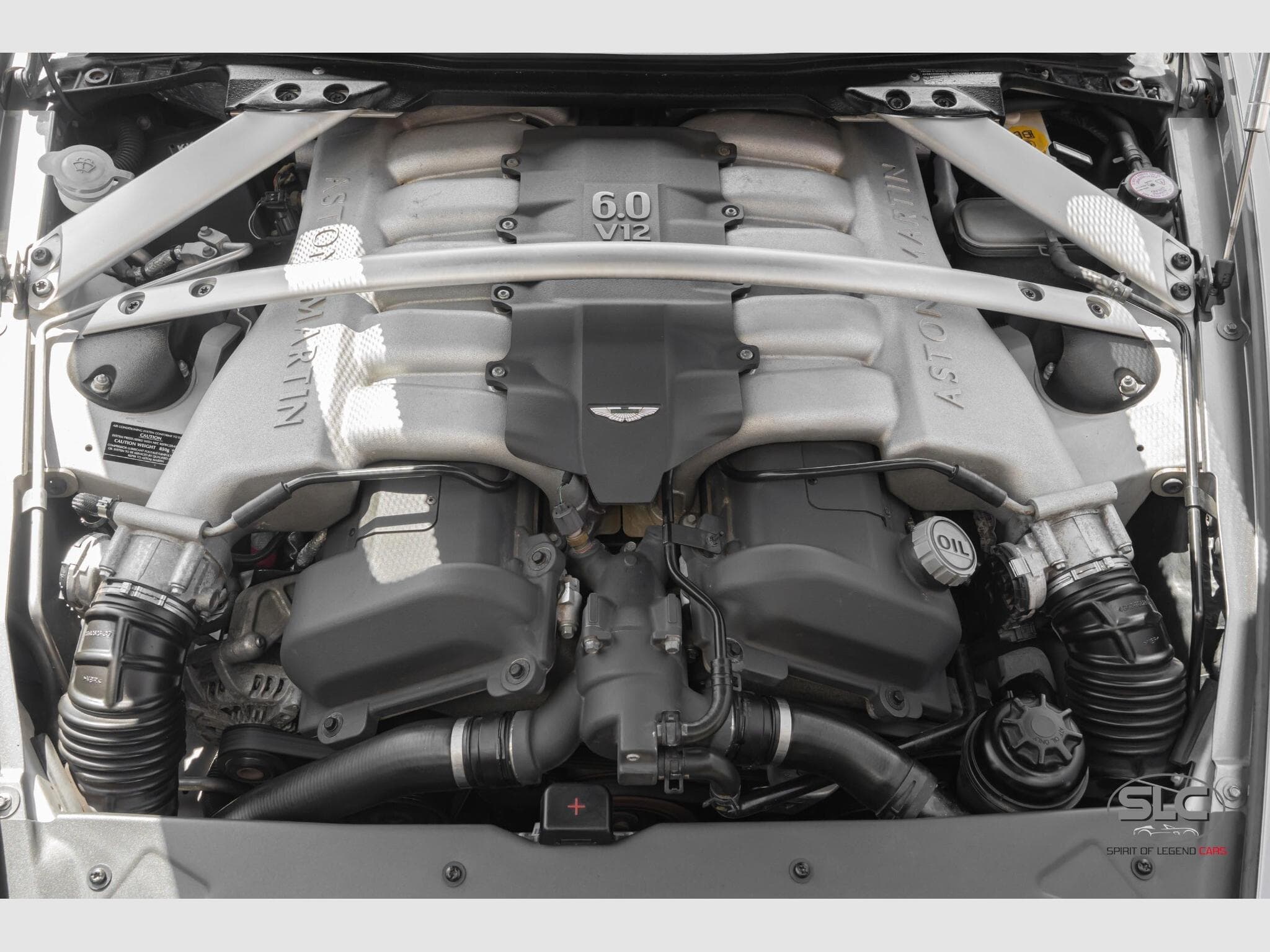 Aston-Martin DB9 DB9 V12 Touchtronic Sports Pack EU Version (2010) - Photo 14