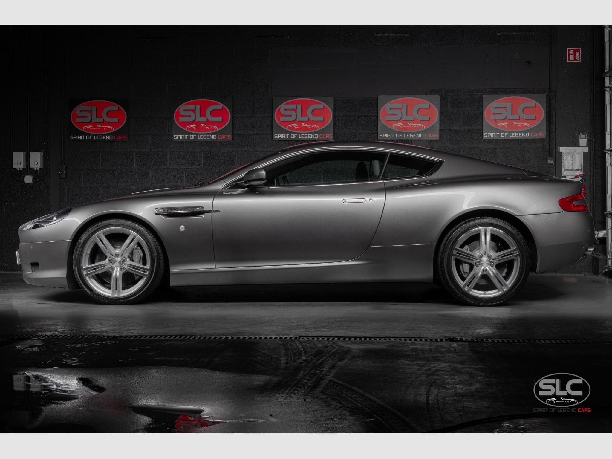 Aston-Martin DB9 DB9 V12 Touchtronic Sports Pack EU Version (2010) - Photo 2