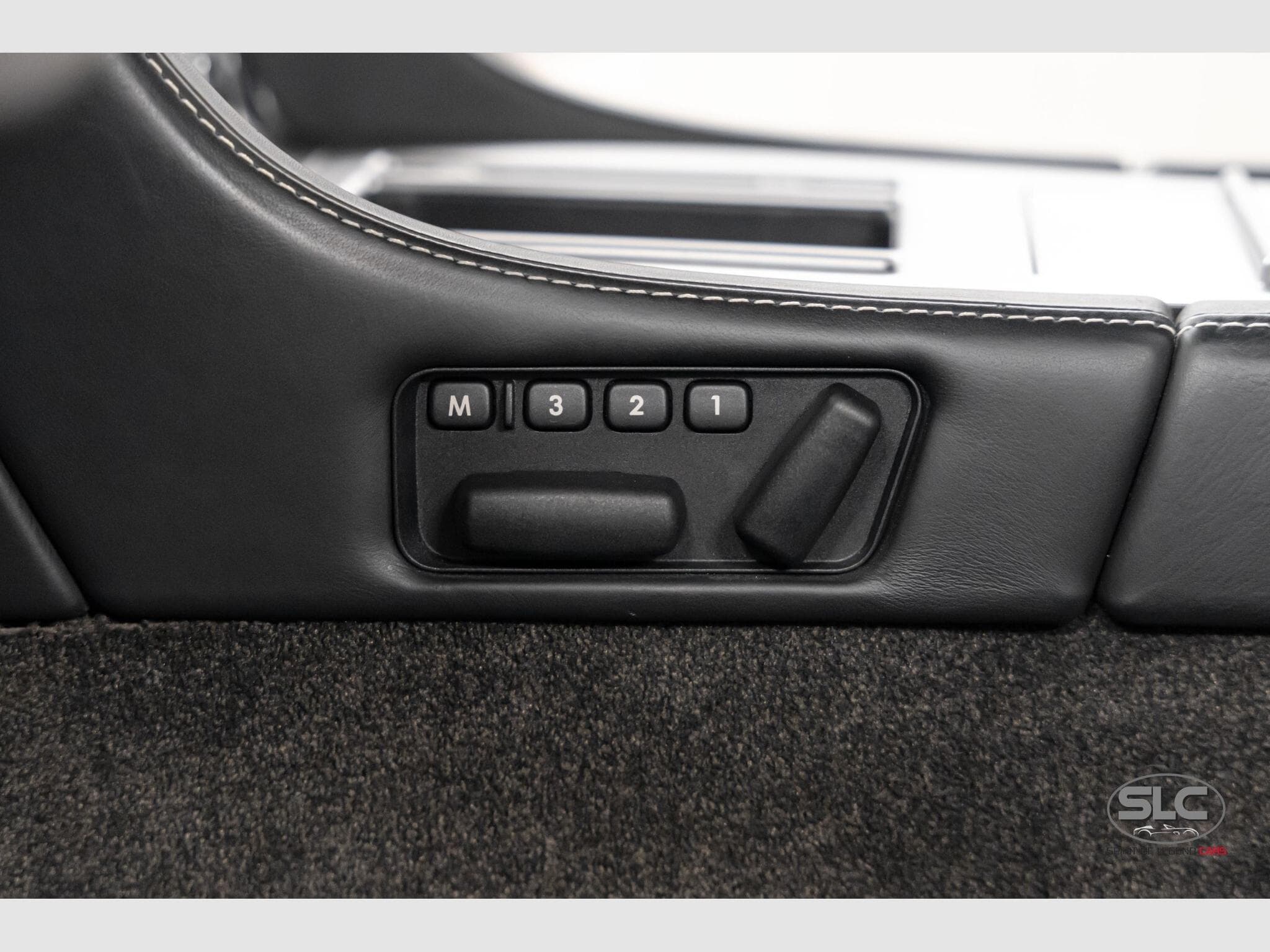 Aston-Martin DB9 DB9 V12 Touchtronic Sports Pack EU Version (2010) - Photo 7