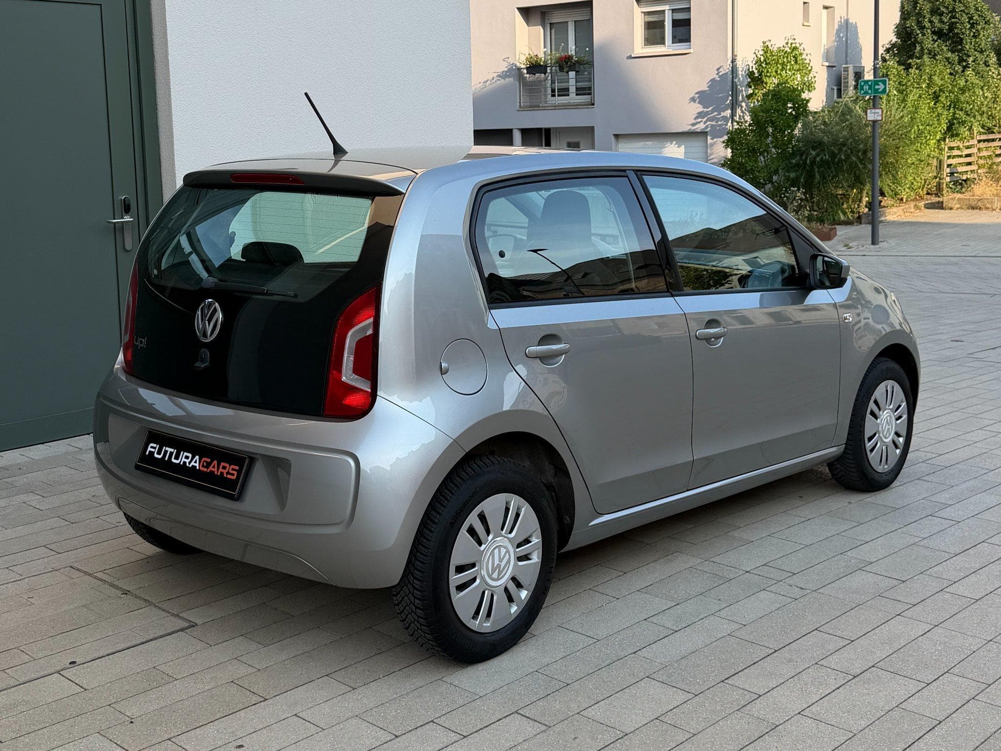 VW UP Up Automatique (2016) - Photo 2