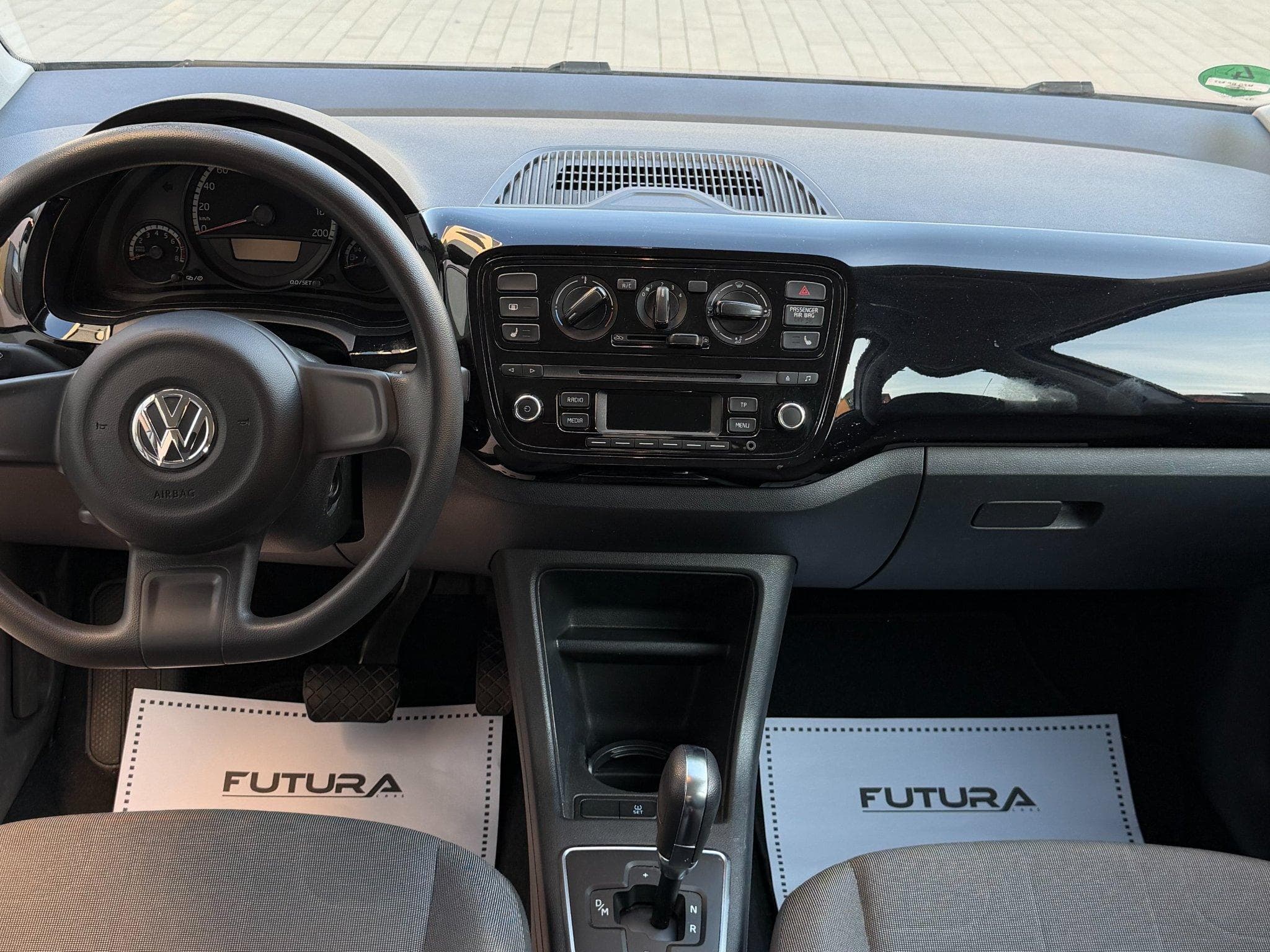 VW UP Up Automatique (2016) - Photo 3