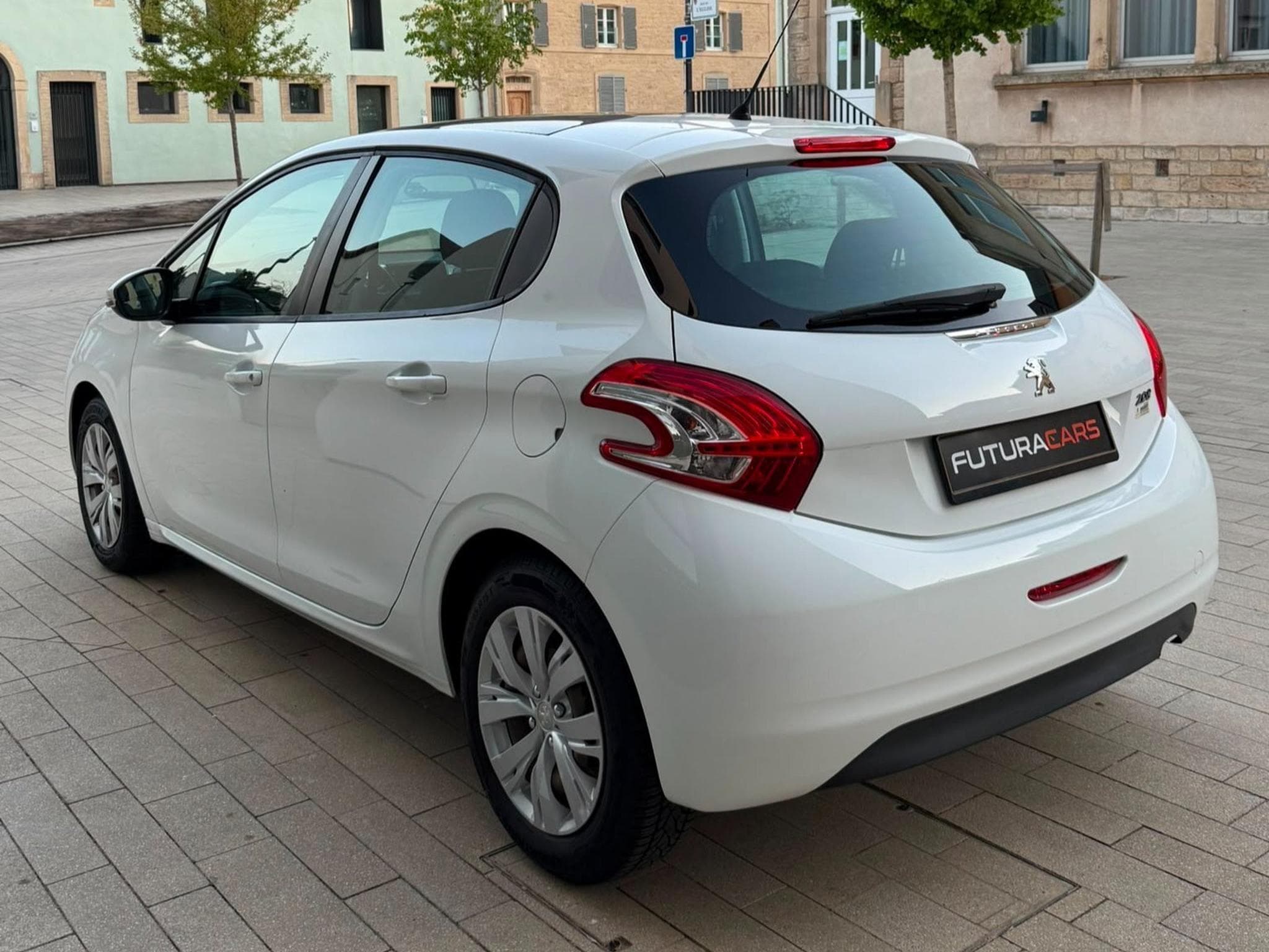 Peugeot 208 Peugeot 208 Panoramique (2013) - Photo 2