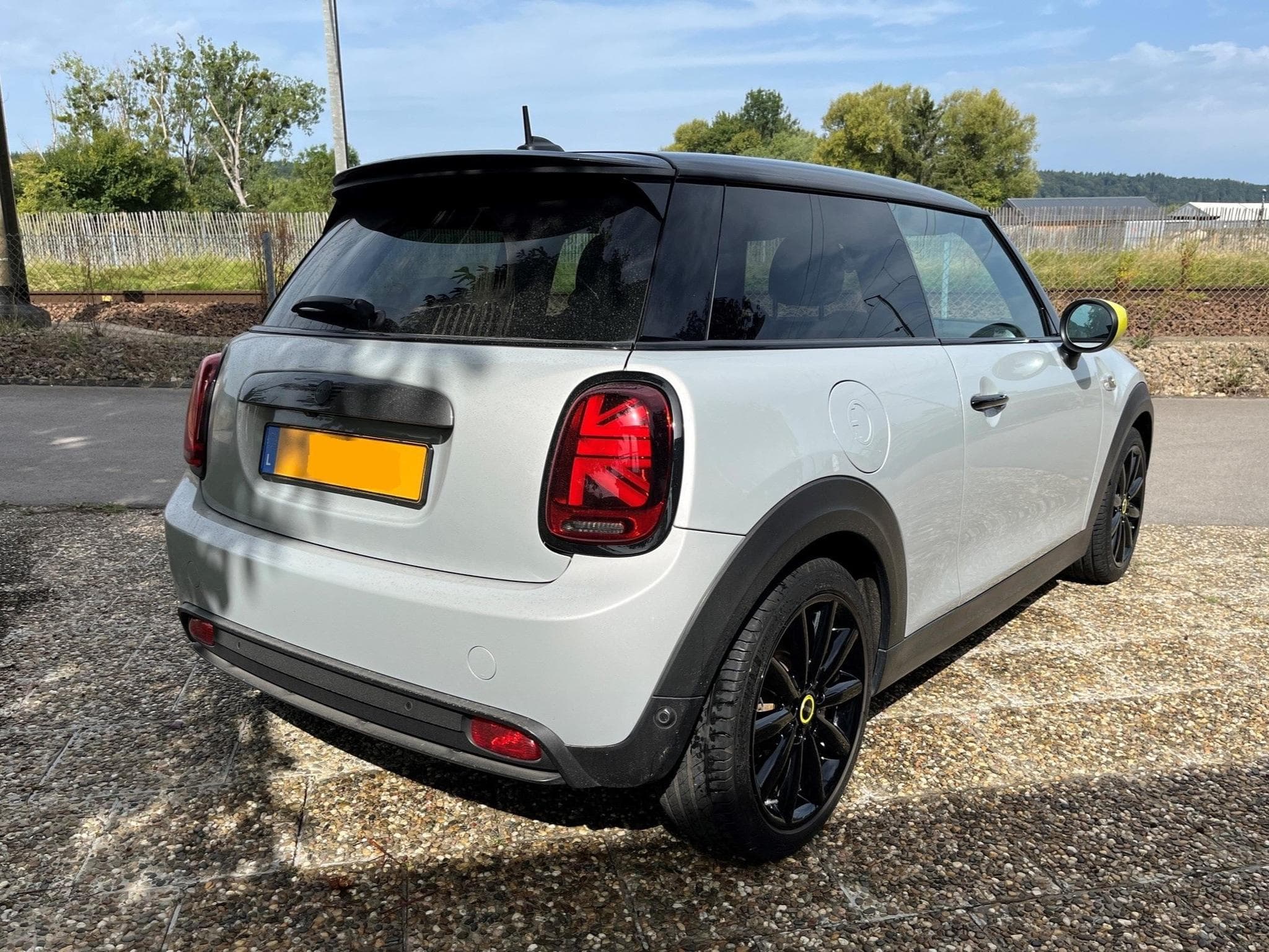 Mini Cooper SE Trim M (2020) - Photo 2