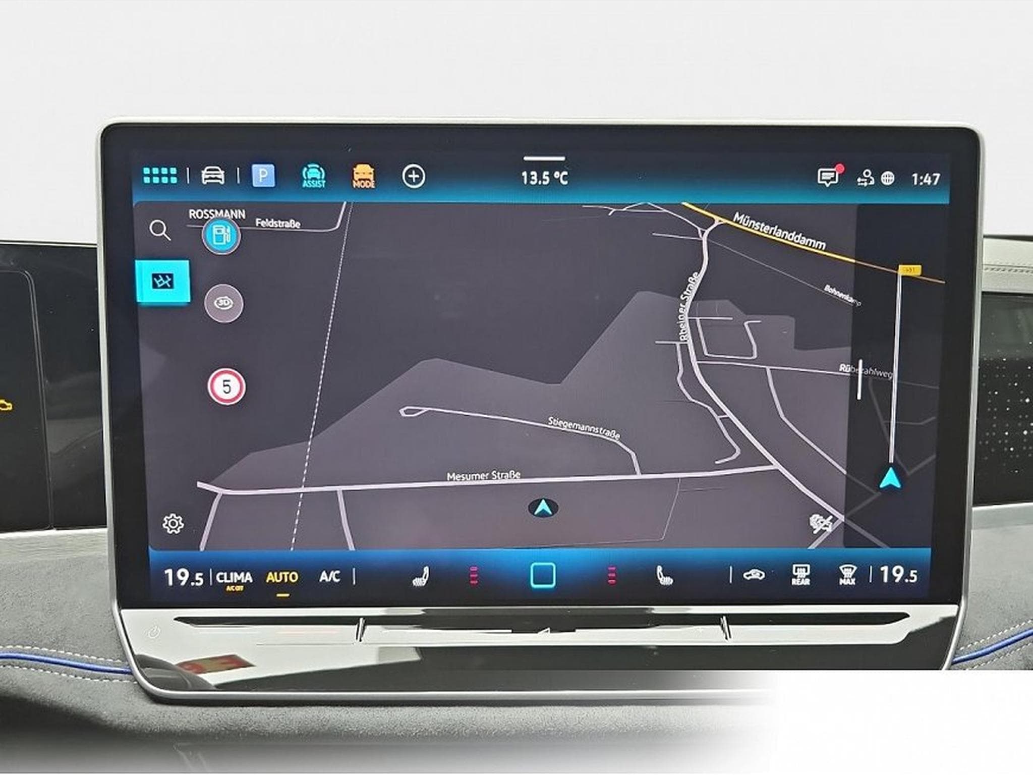 VW Passat (2026) - Photo 8