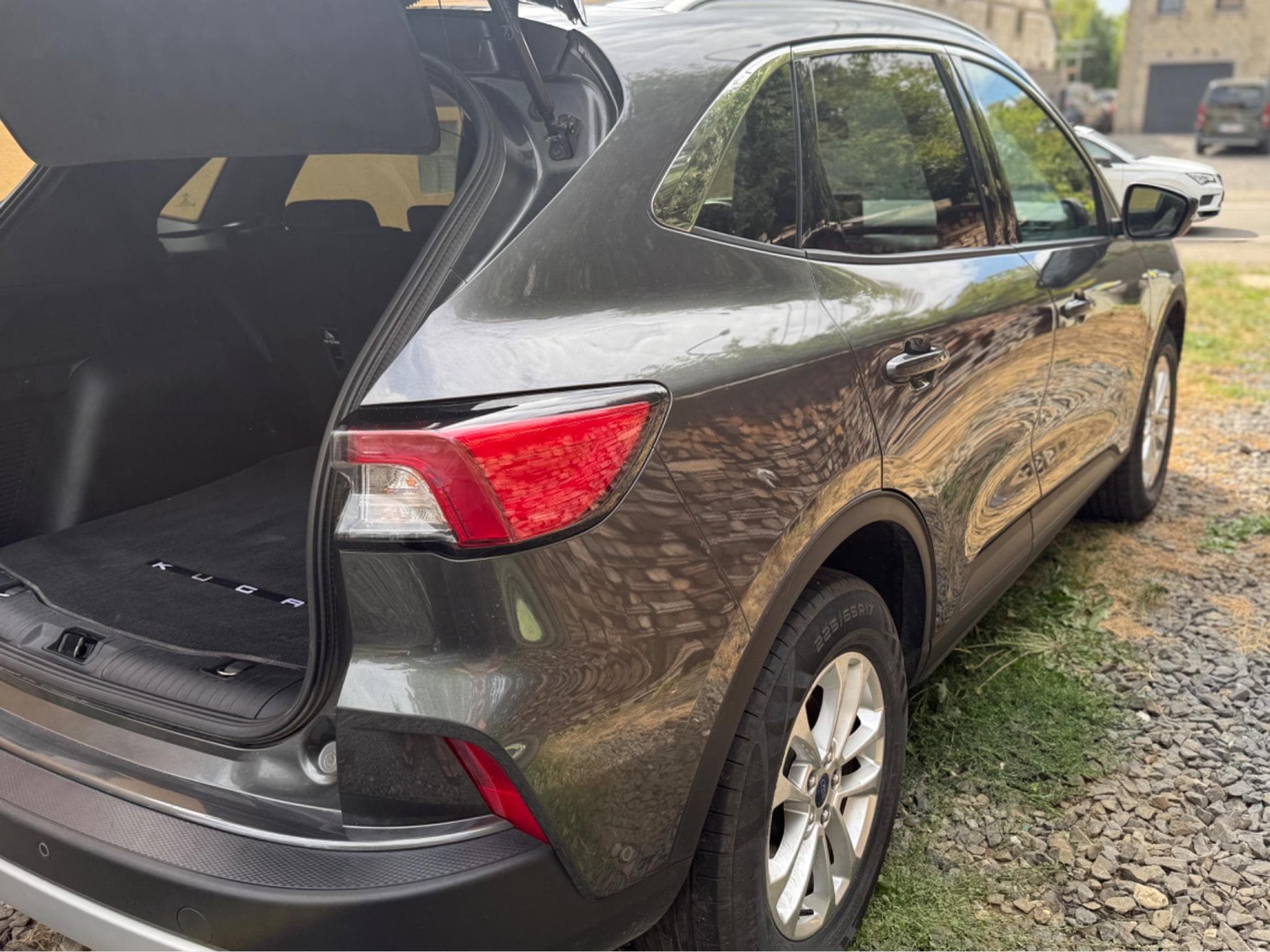 Ford Kuga titanium (2023) - Photo 3