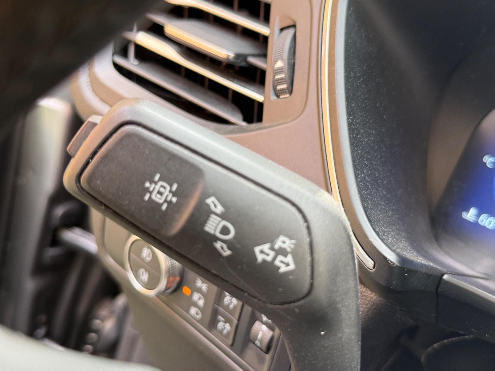 Ford Kuga titanium (2023) - Photo 12