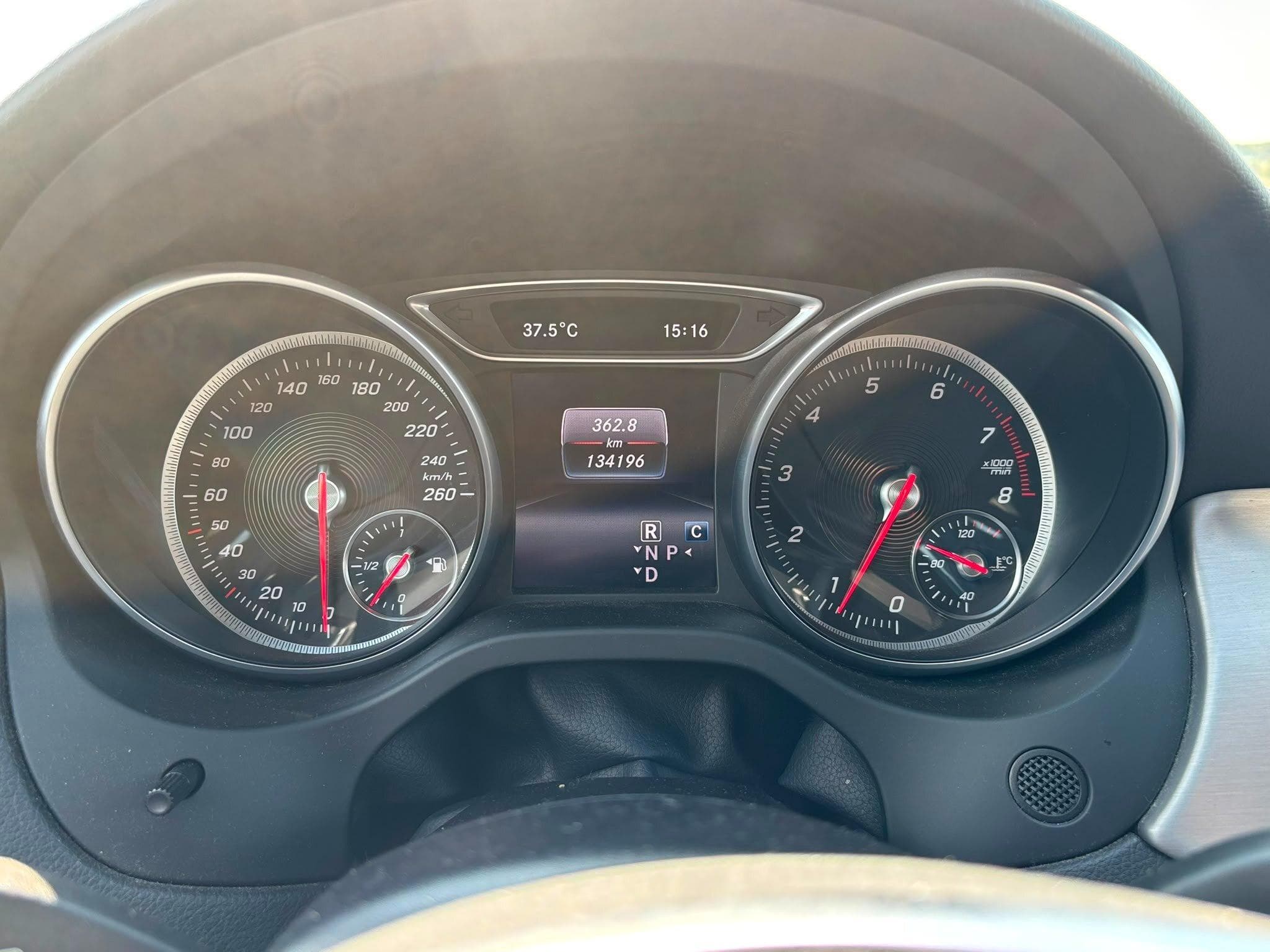Mercedes CLA 200 Amg Line (2017) - Foto 14