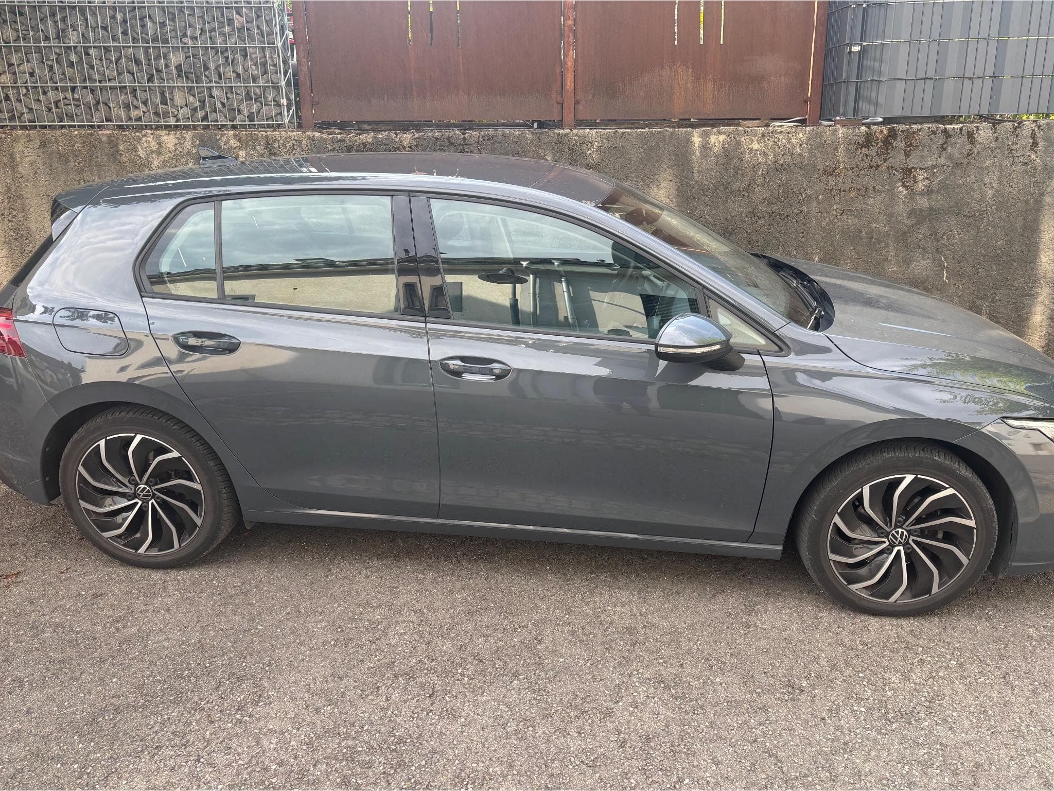 VW Golf HYBRIDE NOVC ELEC./ESSENCE (2023) - Foto 1